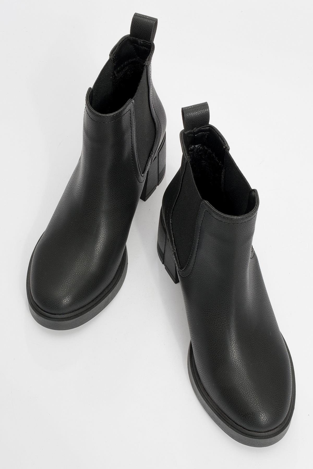 Loves - Black Block Heel Ankle Boot (Women)