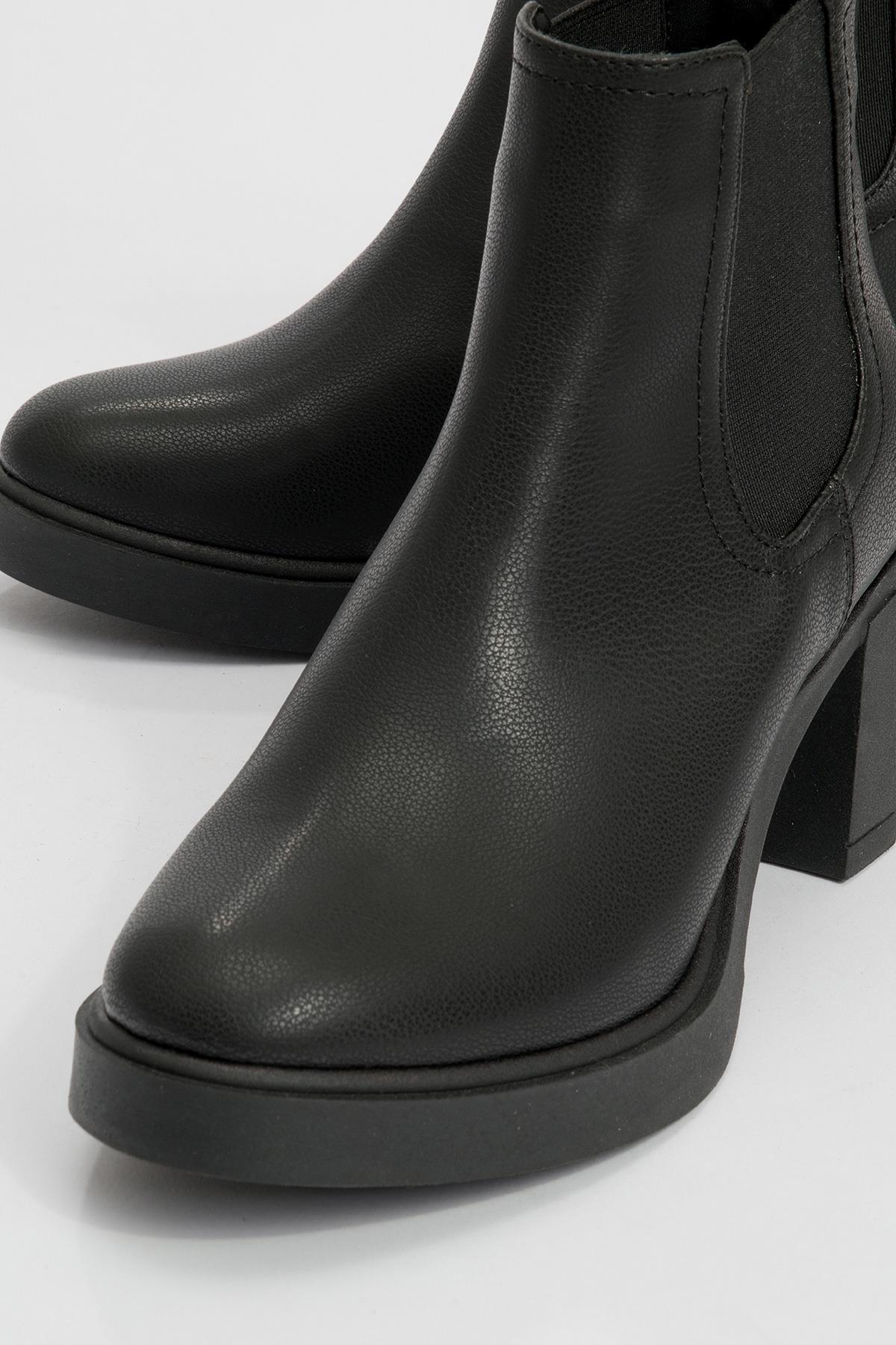 Loves - Black Block Heel Ankle Boot (Women)