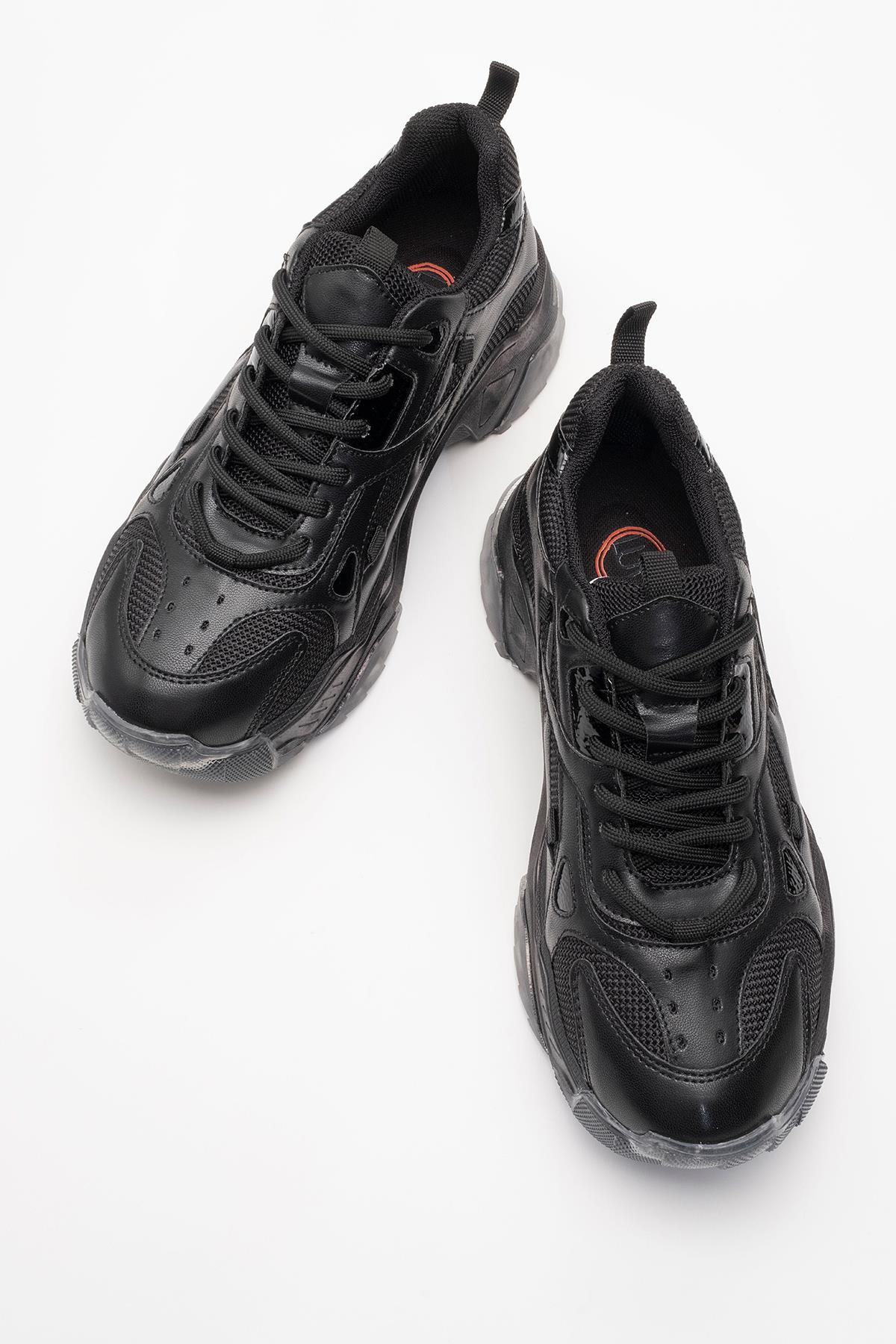 Loretta - Black Sneaker (Women)