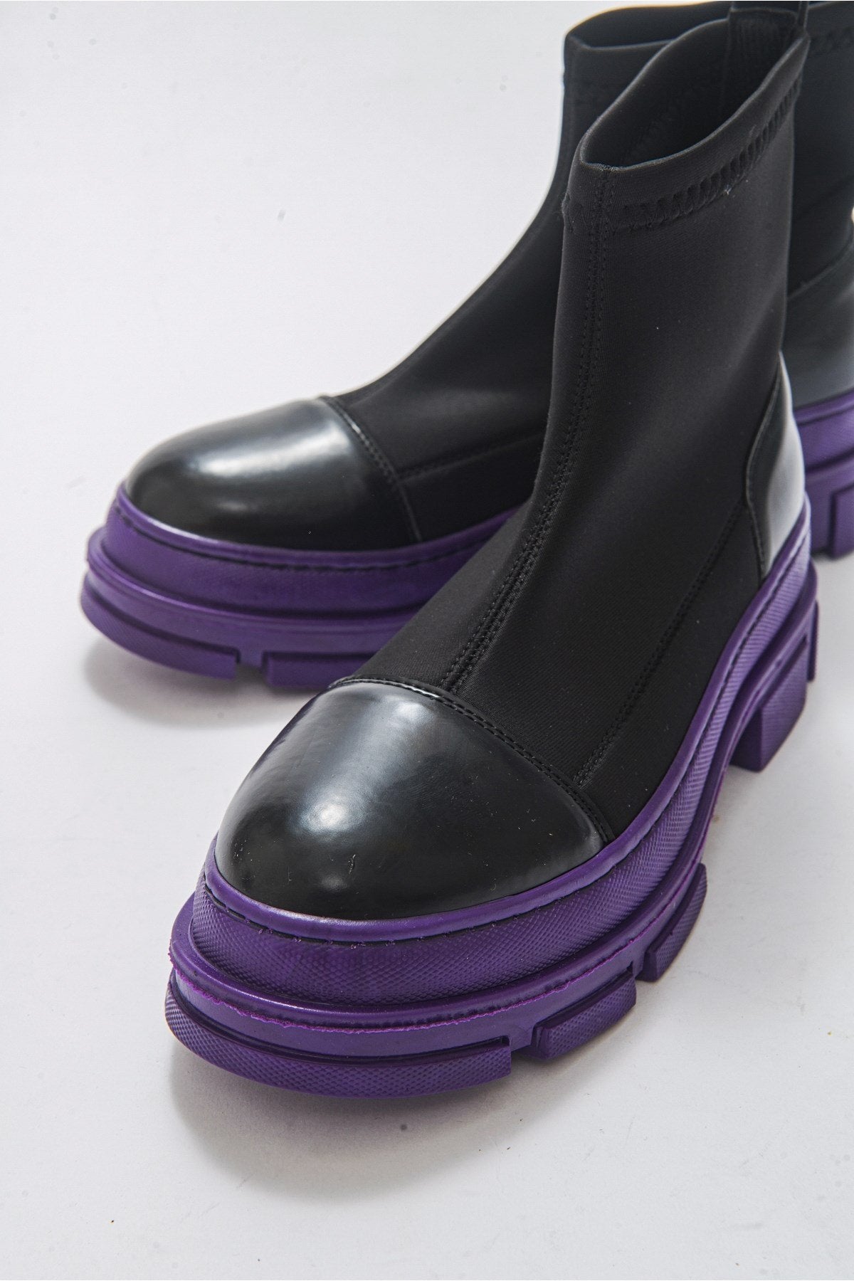 Bendis - Black/Purple Scuba Boot (Women)