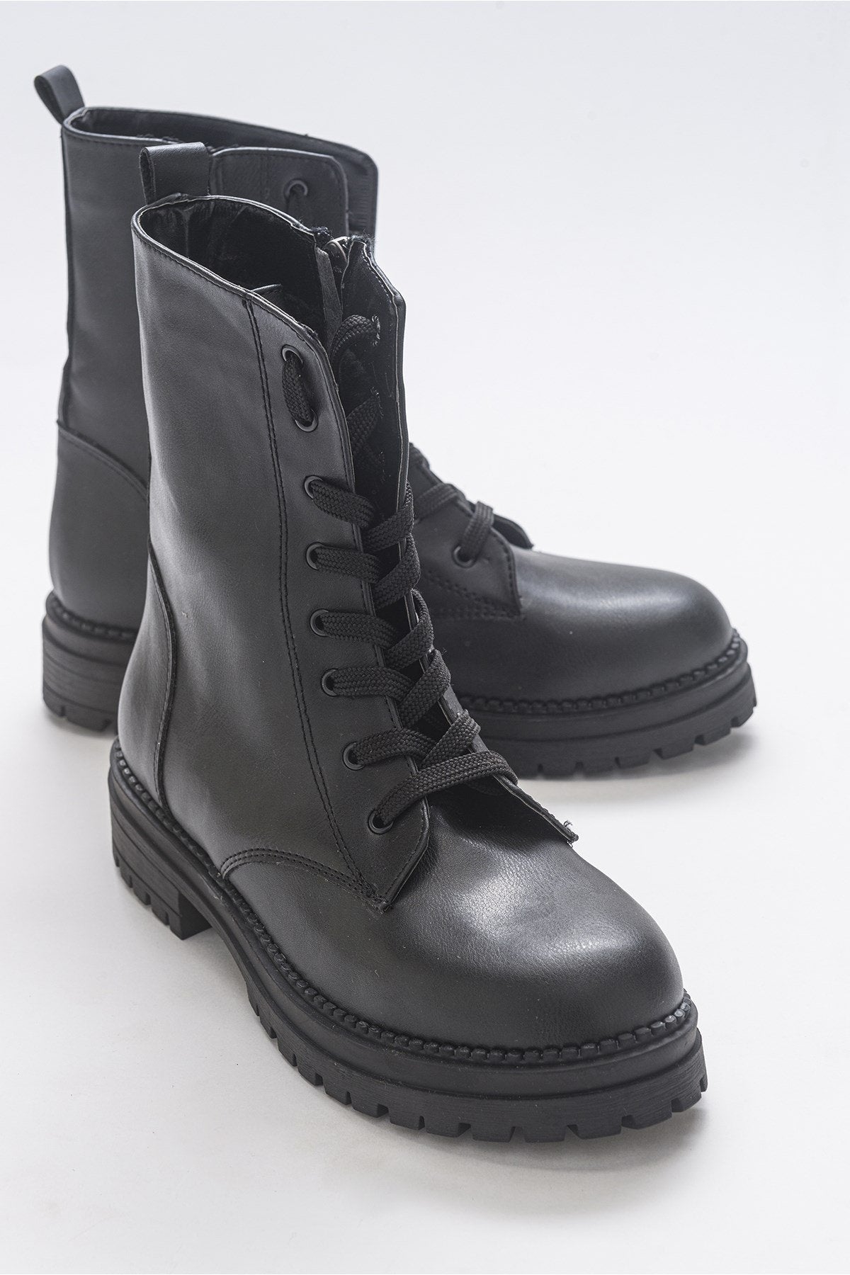 Singa Black Boot (Women)