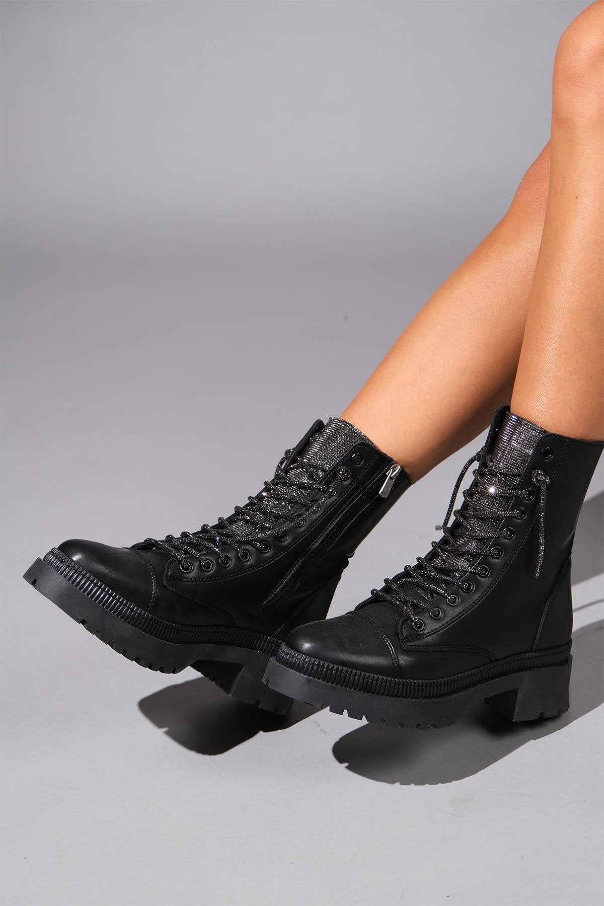 Abet - Black Boot (Women)