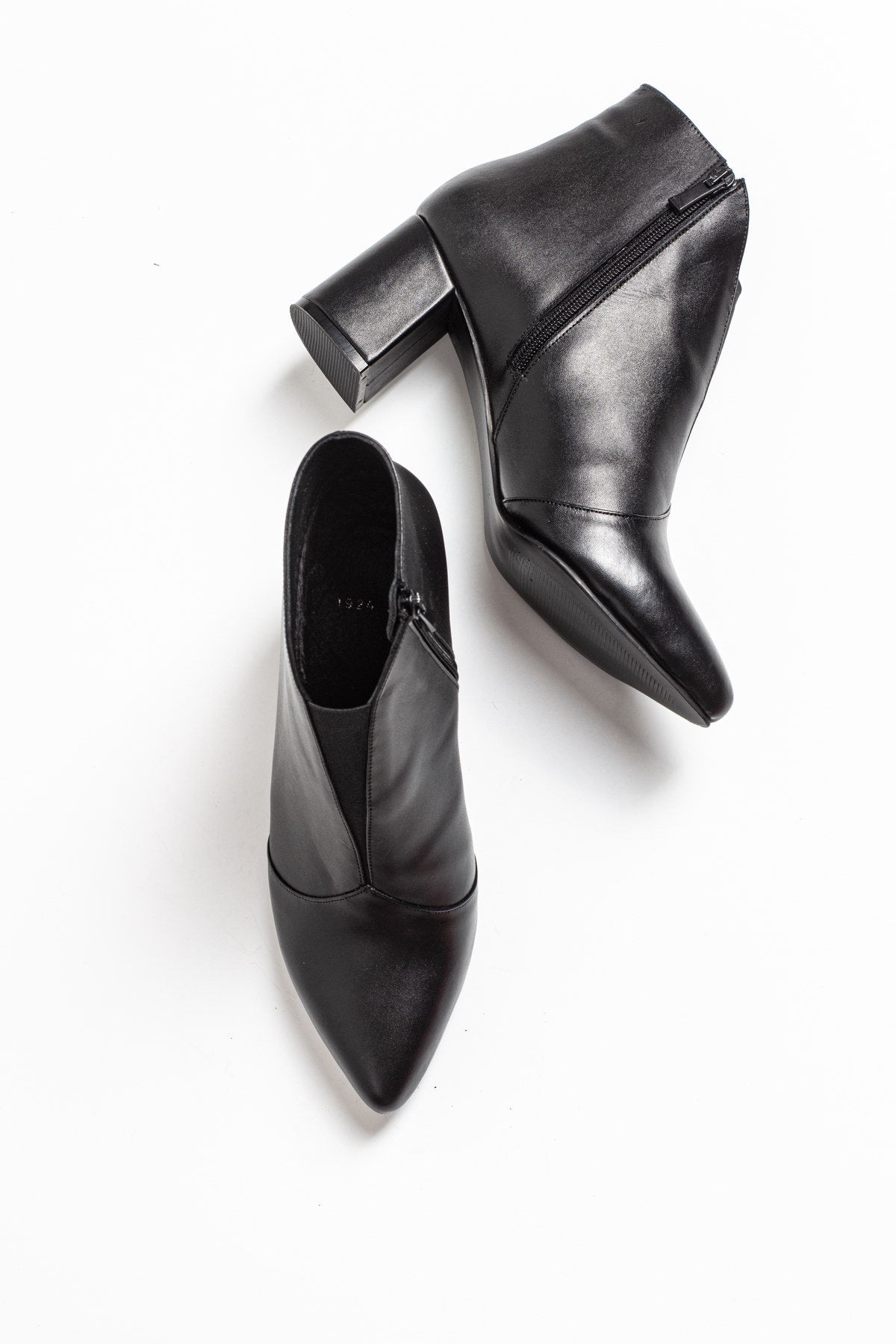 Finda Black Leather Block‑Heel Boot (Women)