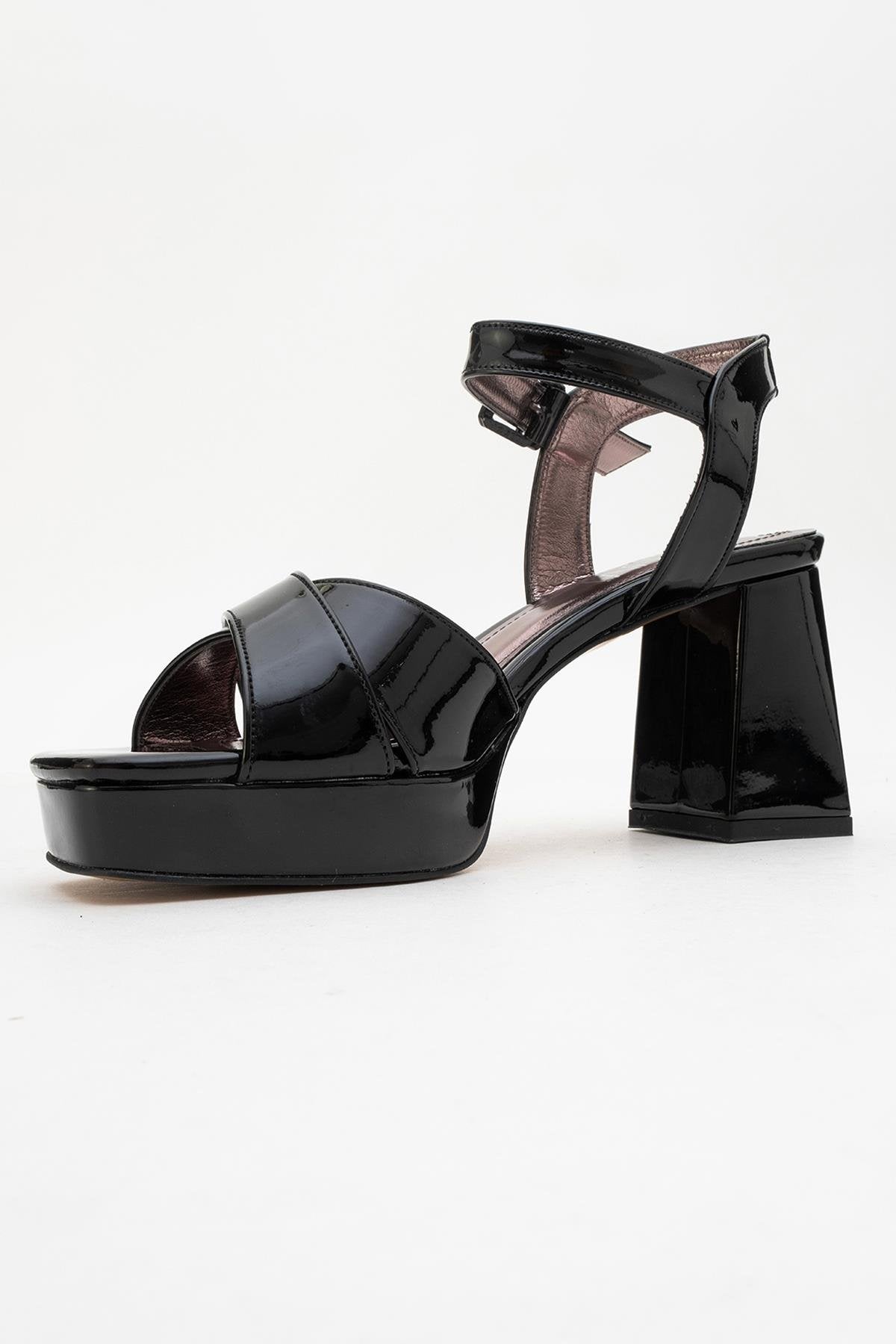 Lisbon - Black Patent Platform Heel Shoe (Women)