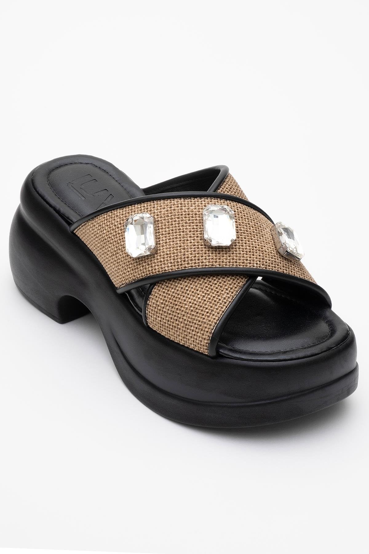 Giev - Black Woven Platform Mule (Women)