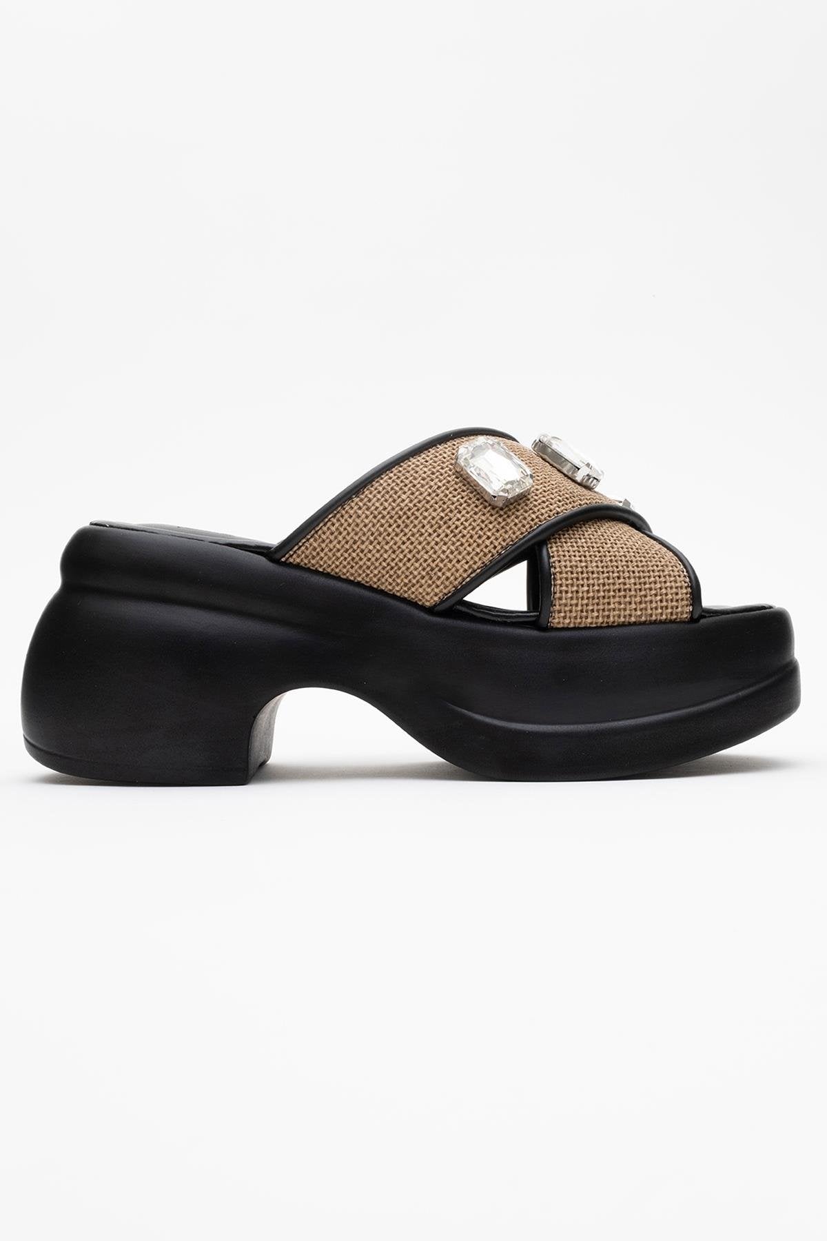 Giev - Black Woven Platform Mule (Women)