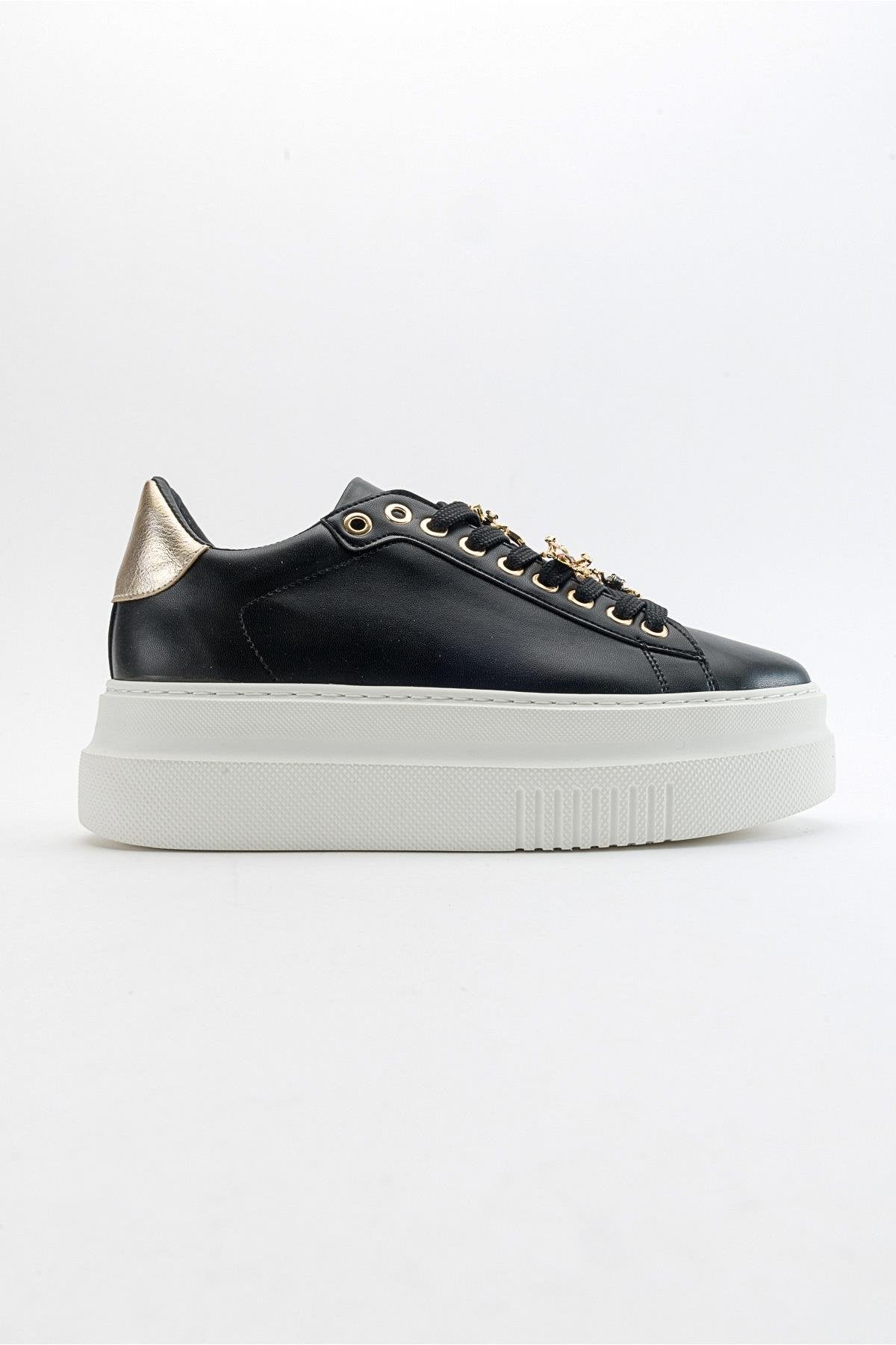 Ater - Black Sneaker (Women)