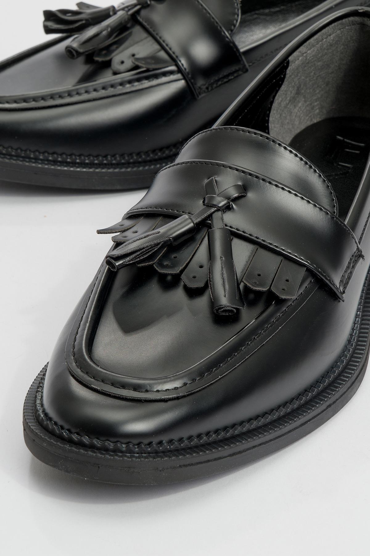 Lily - Black Matte Patent Loafer (Women)