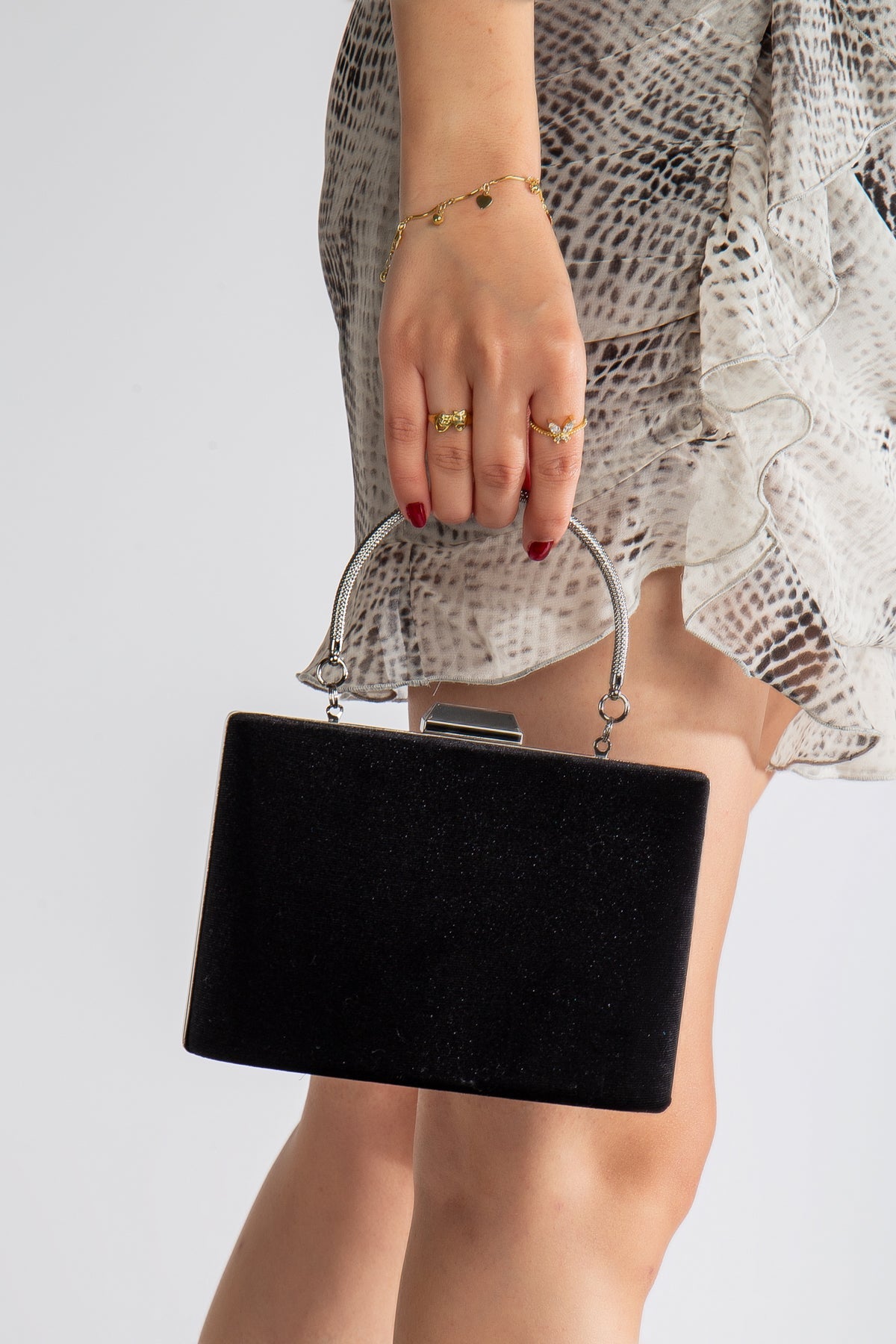 Alba - Black Velvet Clutch
