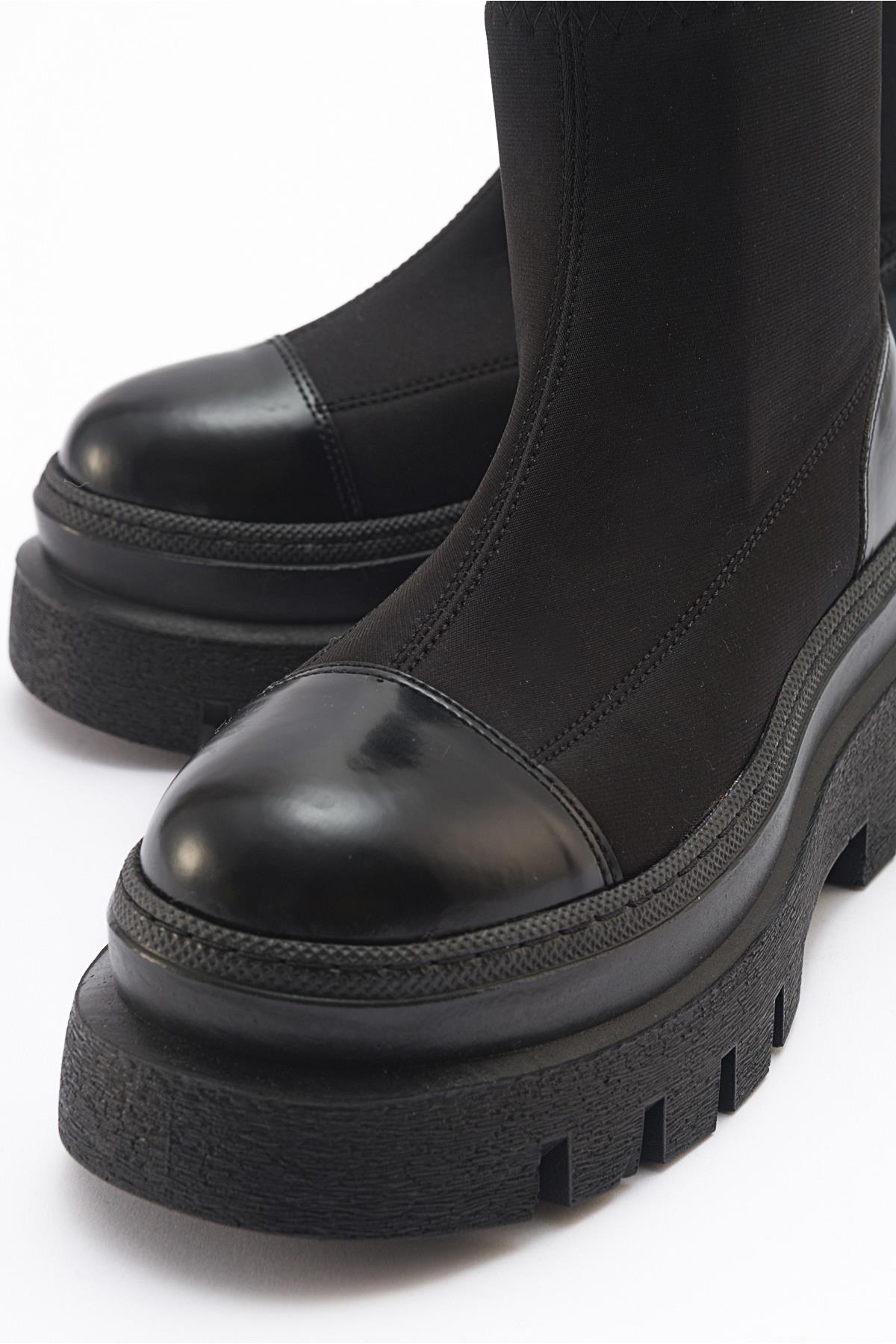 Aves - Black Chunky Sole Boot (Women)
