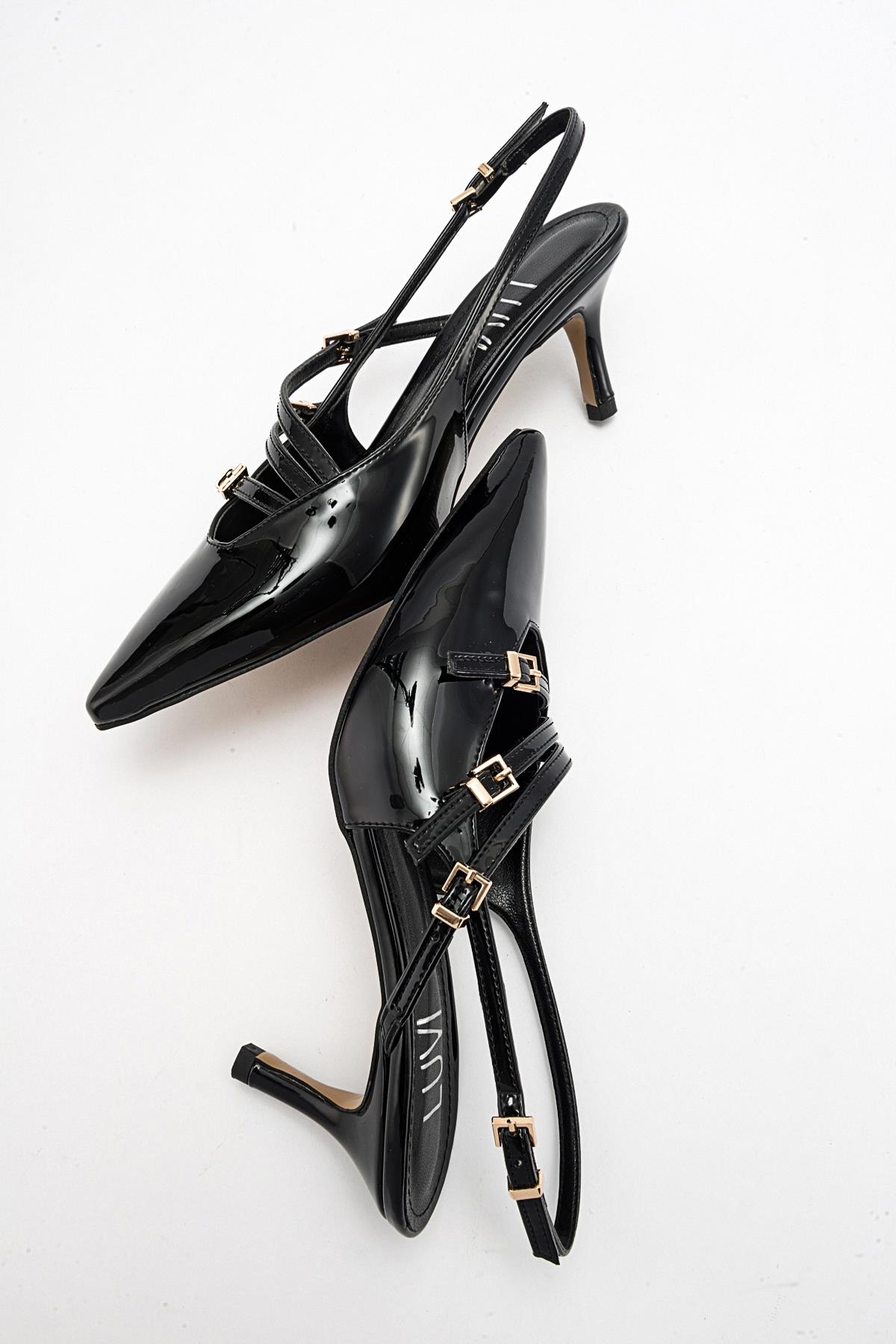 Magra Black Patent Pointed-Toe Slingback Stiletto (Women)