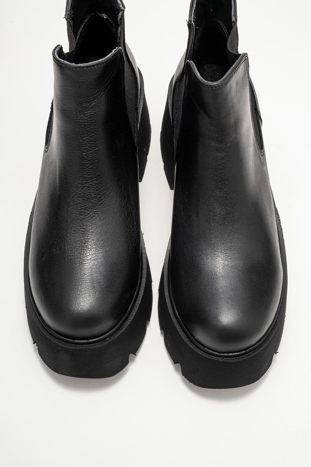 Clen - Black Genuine Leather Elastic-Panel Chunky Platform Boot (Women)