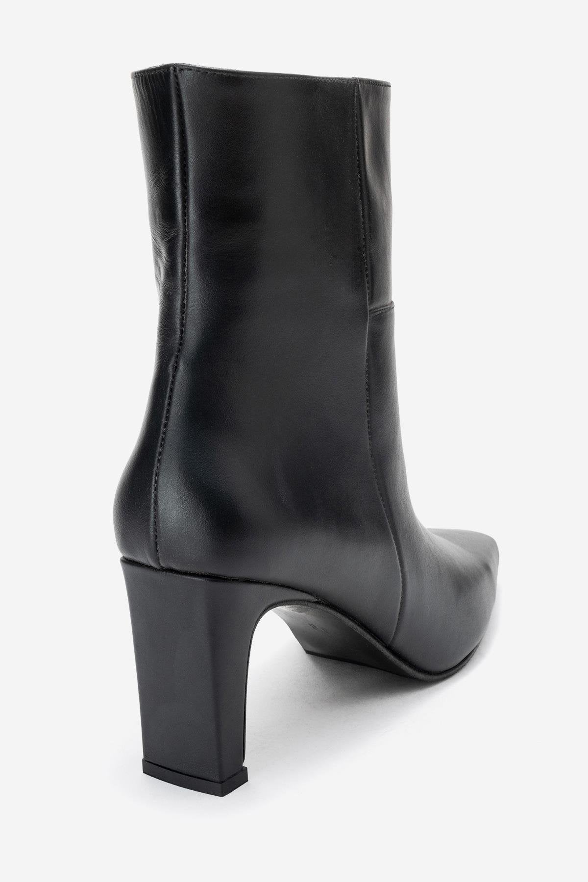Kyoto - Black Genuine Leather Block Heel Boot (Women)