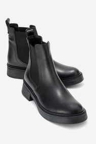 Orliss - Black Genuine Leather Elastic Panel Chelsea Boot (Women)