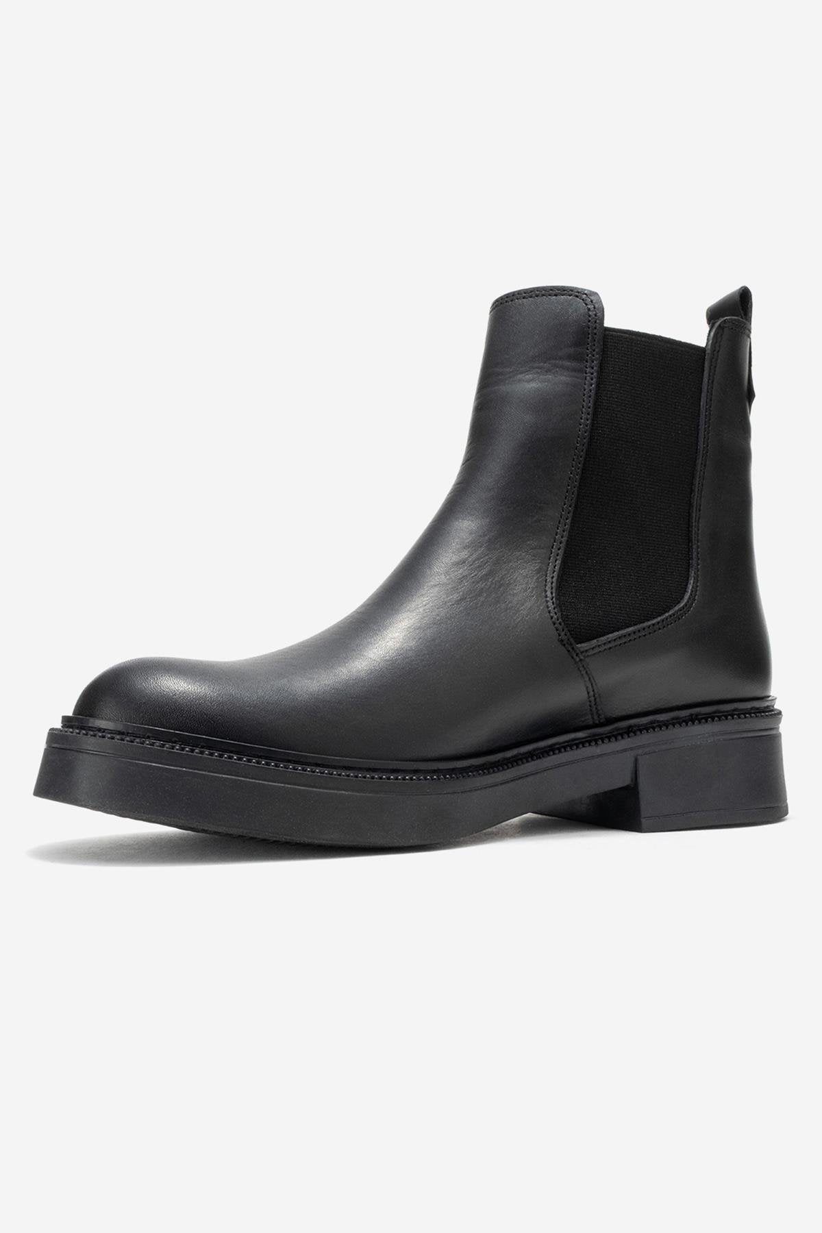 Orliss - Black Genuine Leather Elastic Panel Chelsea Boot (Women)
