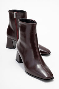 Arven - Burgundy Block Heel Ankle Boot (Women)
