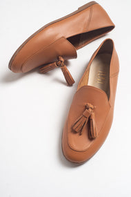 F04 - Cognac Genuine Leather Tassel Loafer (Women)