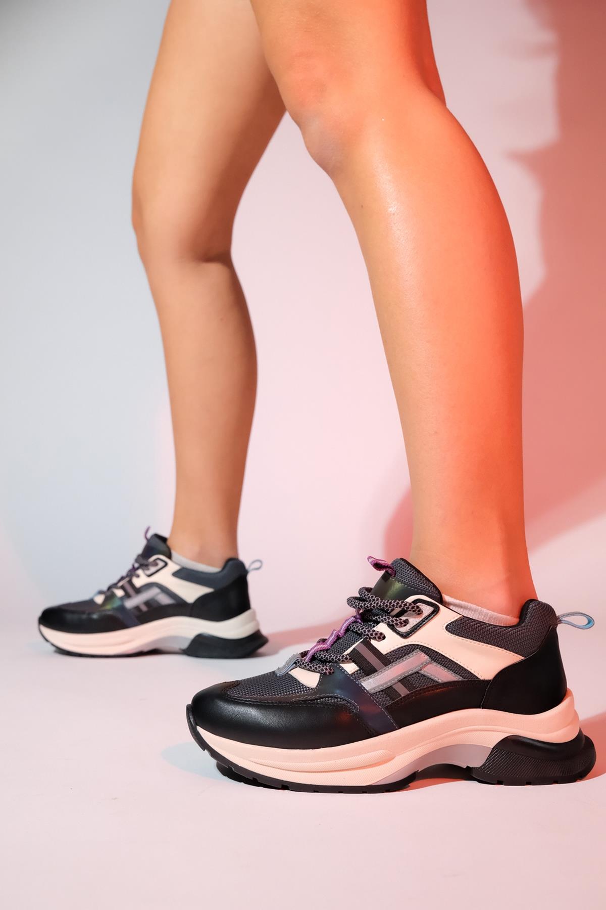 Sterda - Black/Green Thick-Sole Sport Sneaker (Women)