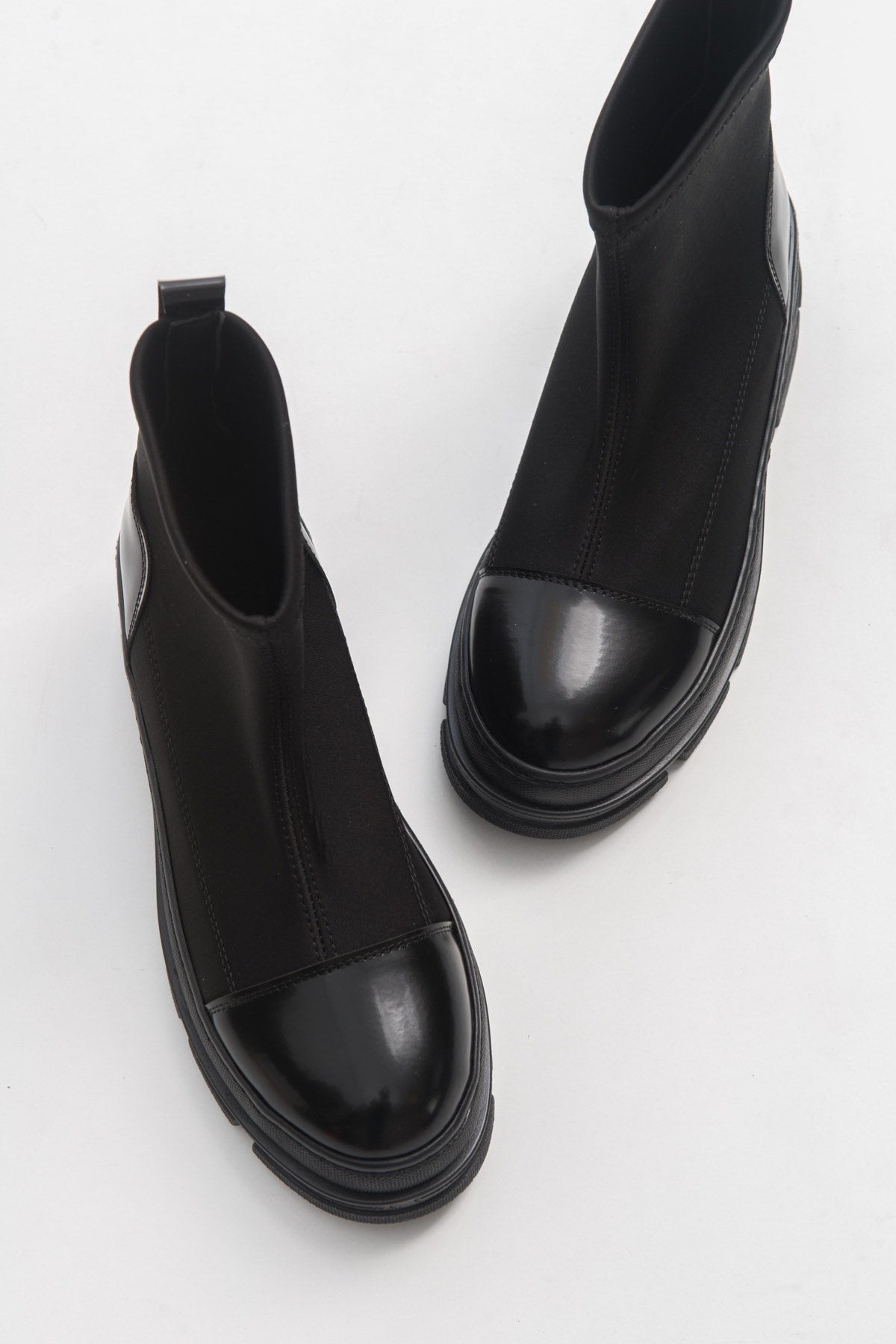 Bendis - Black Scuba Boot (Women)