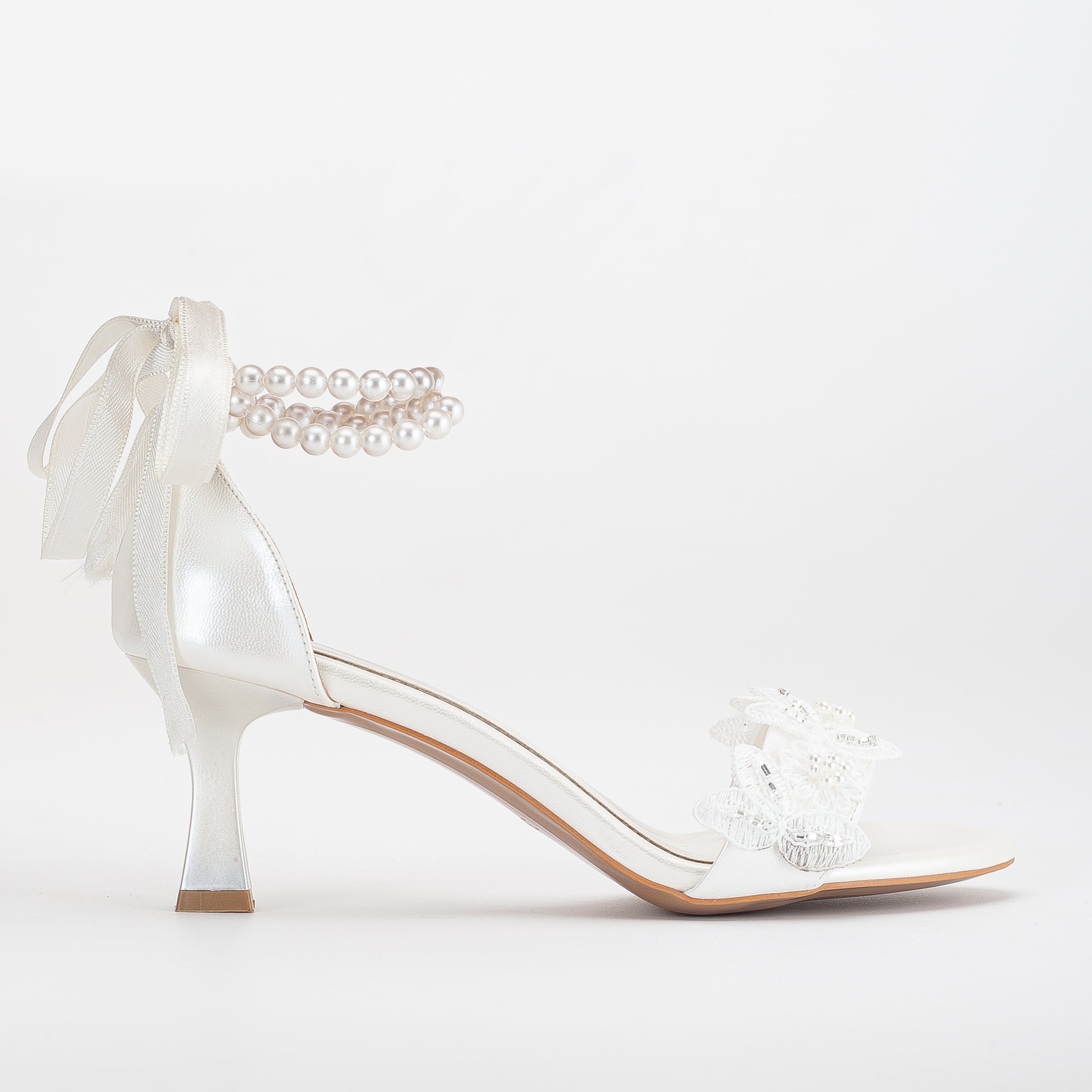 Dawn - Ivory Lace Bridal Sandals with Pearls