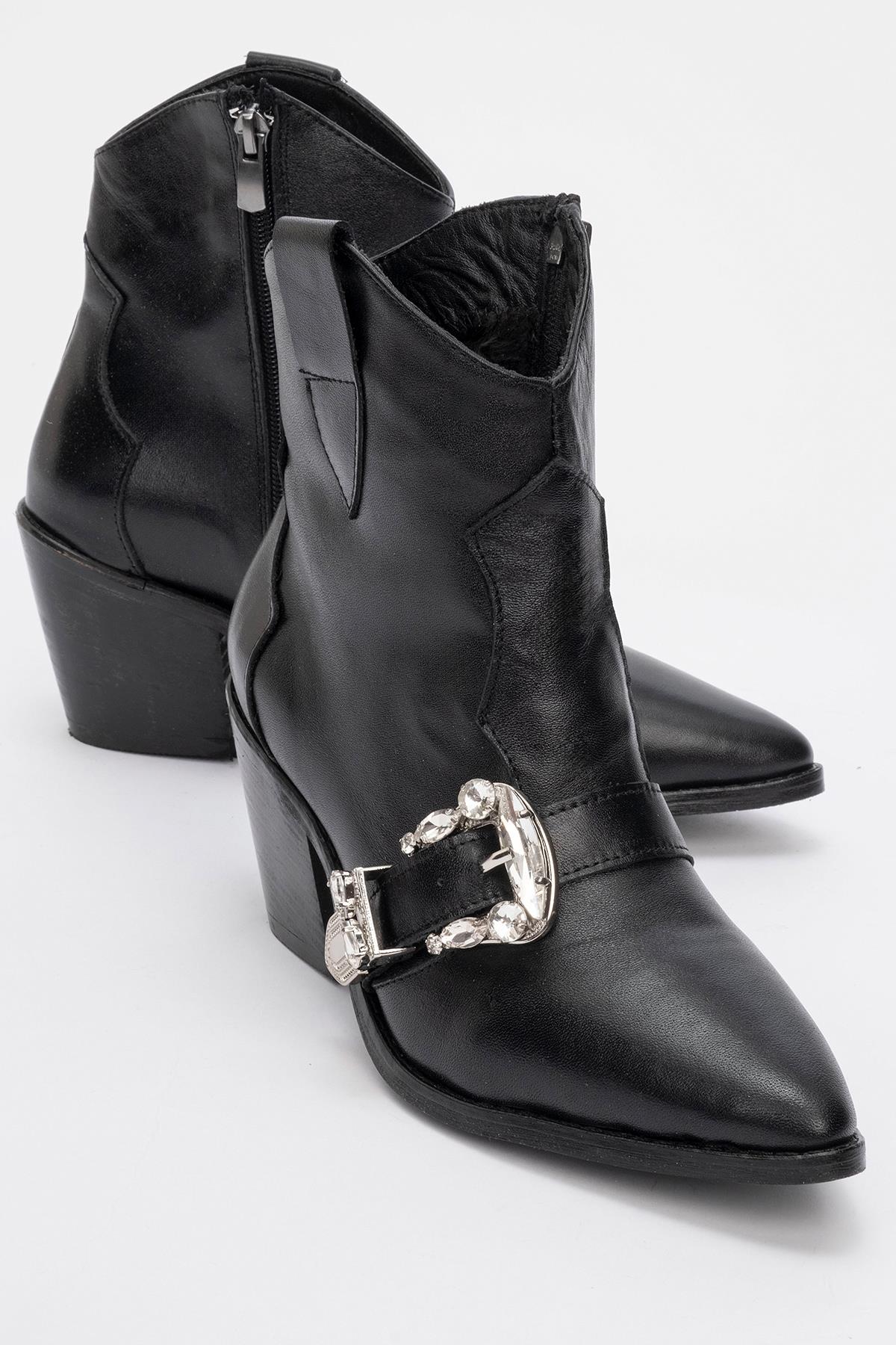 The Best Leather Ankle Boots for Women in 2026