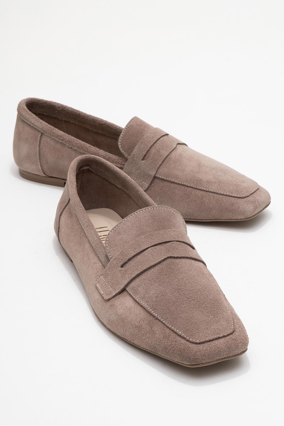 How to Break In Leather Loafers Without the Pain