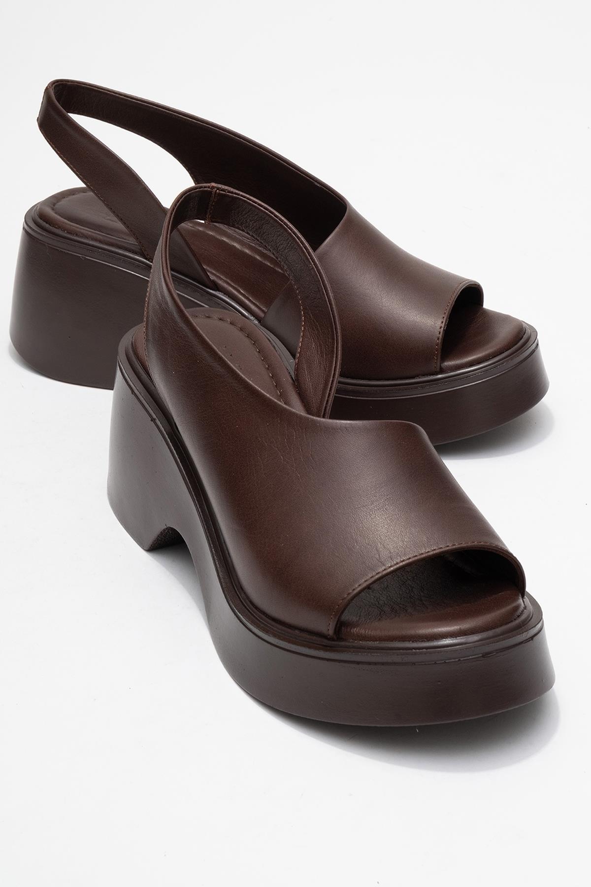 Wedge Sandals: The Most Comfortable Heel You Can Wear