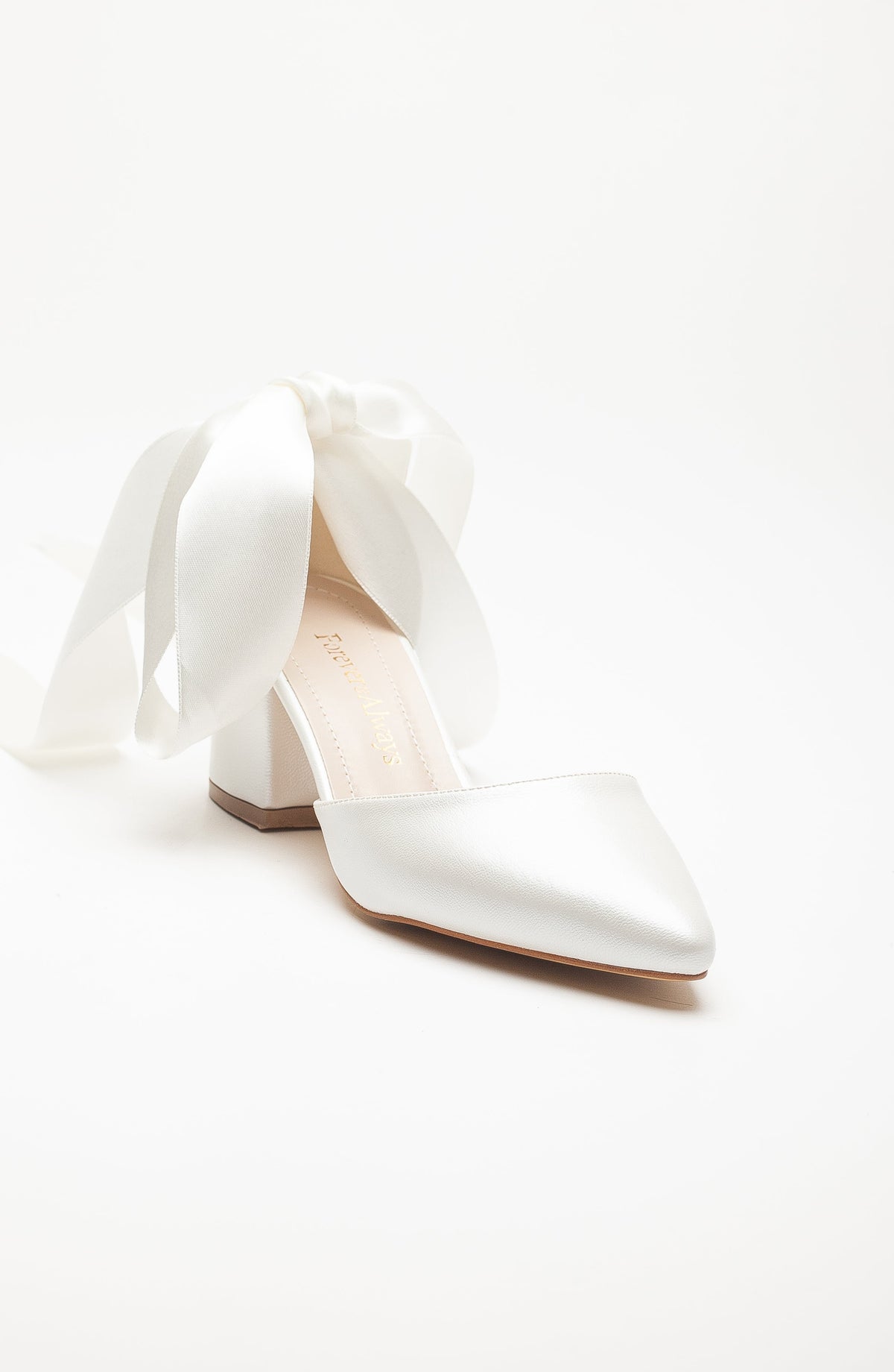 Kitten Heels: Why Every Woman Needs a Pair in 2026
