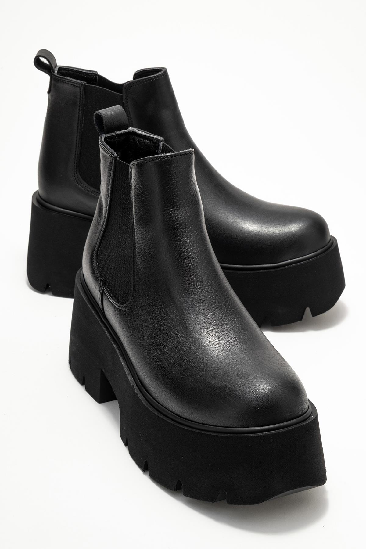 The Best Leather Ankle Boots for Women in 2026
