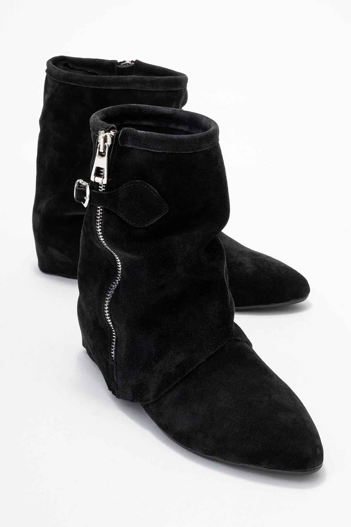 The Best Leather Ankle Boots for Women in 2026