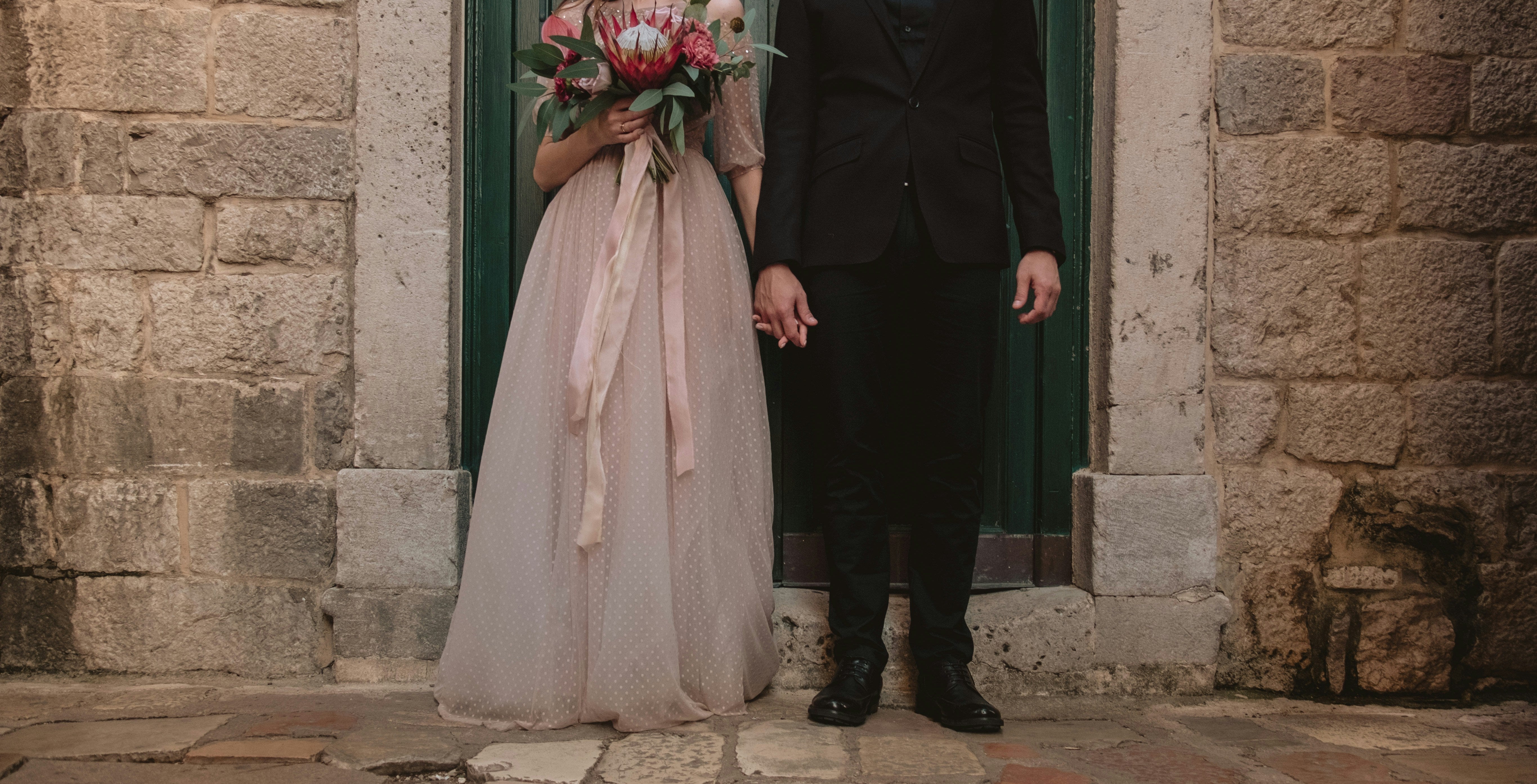 Matching Wedding Shoes with Your Bouquet? It’s a Thing—and It’s Beautiful.