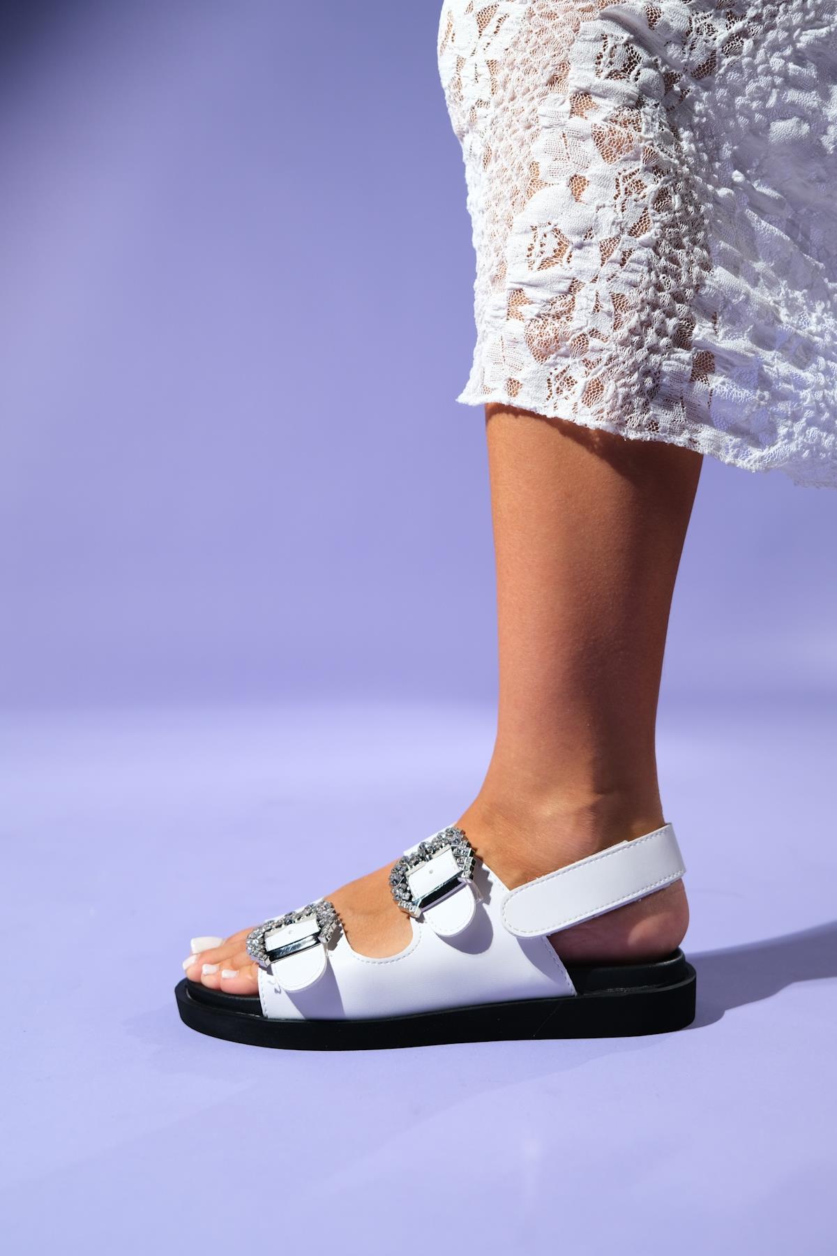 Olimpa - White Flat Sandal (Women)