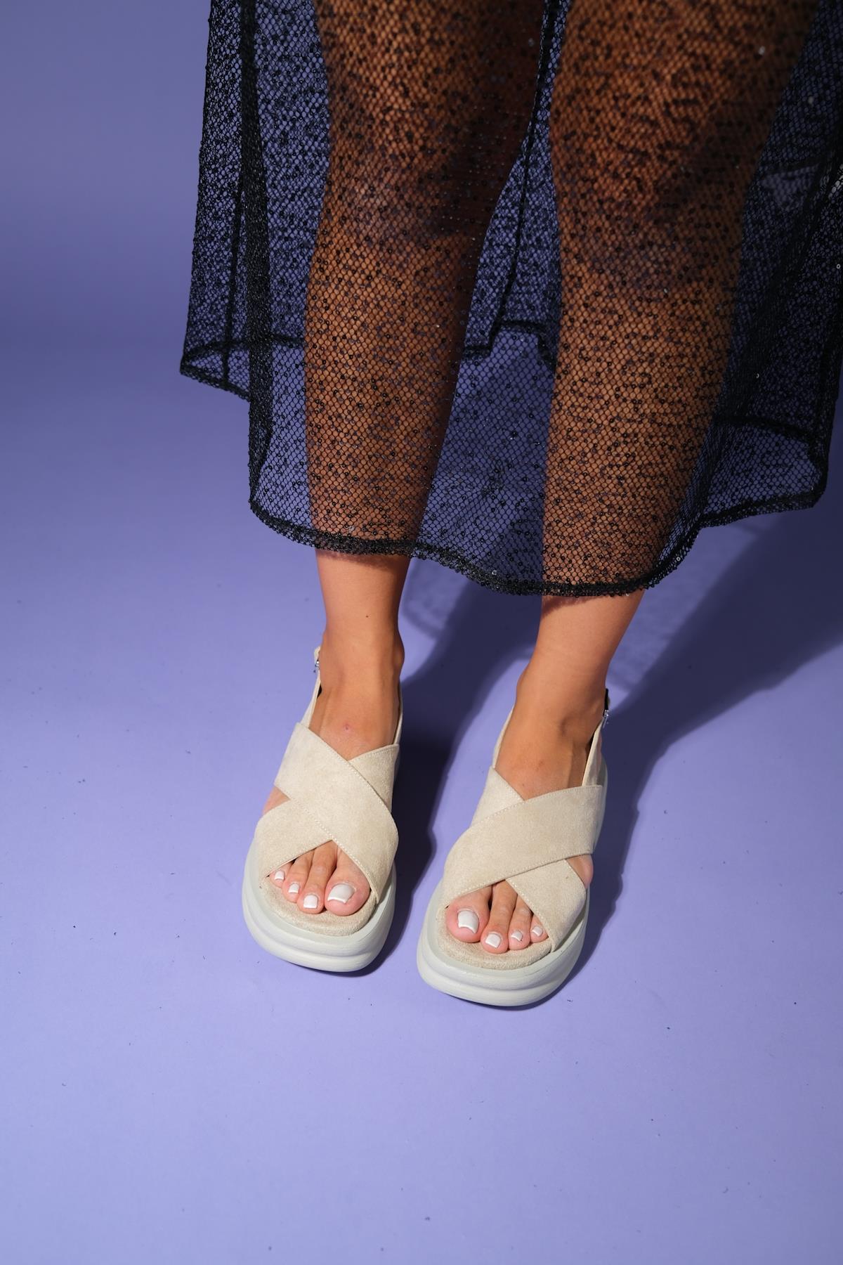 Lungo - Beige Cross-Strap Chunky Platform Sandal (Women)