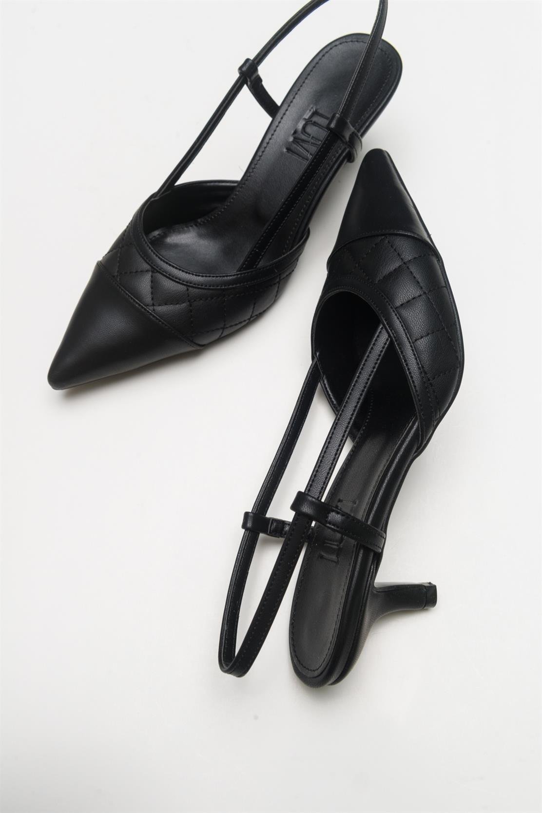 Point - Black Heeled Shoe (Women)
