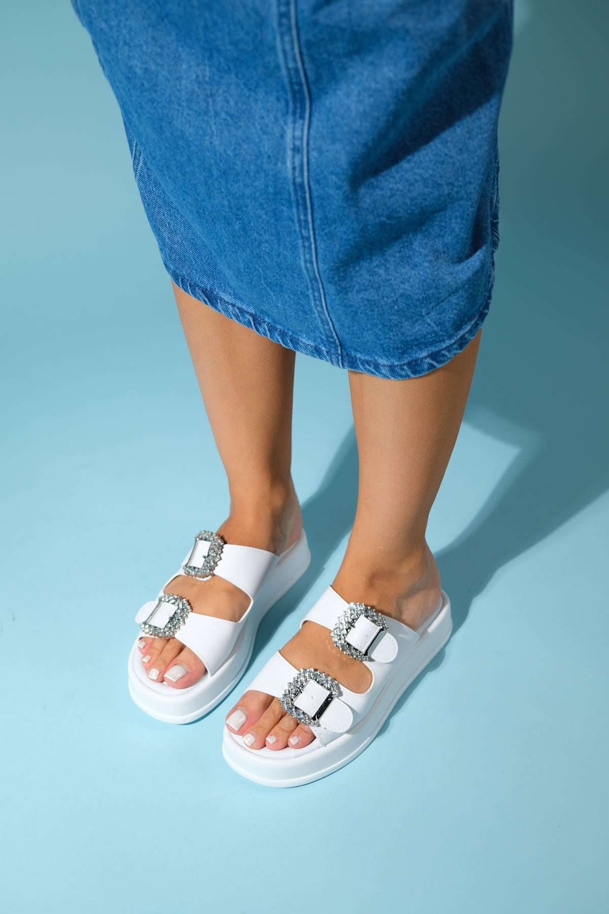 Preds - White Embellished Buckle Double-Band Slide (Women)