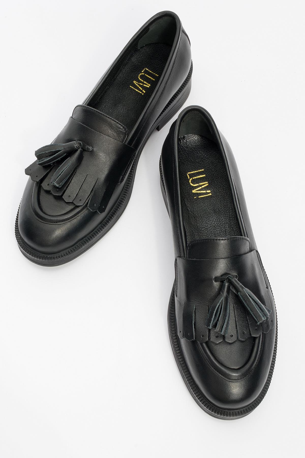Milly - Black Leather Tassel Loafers