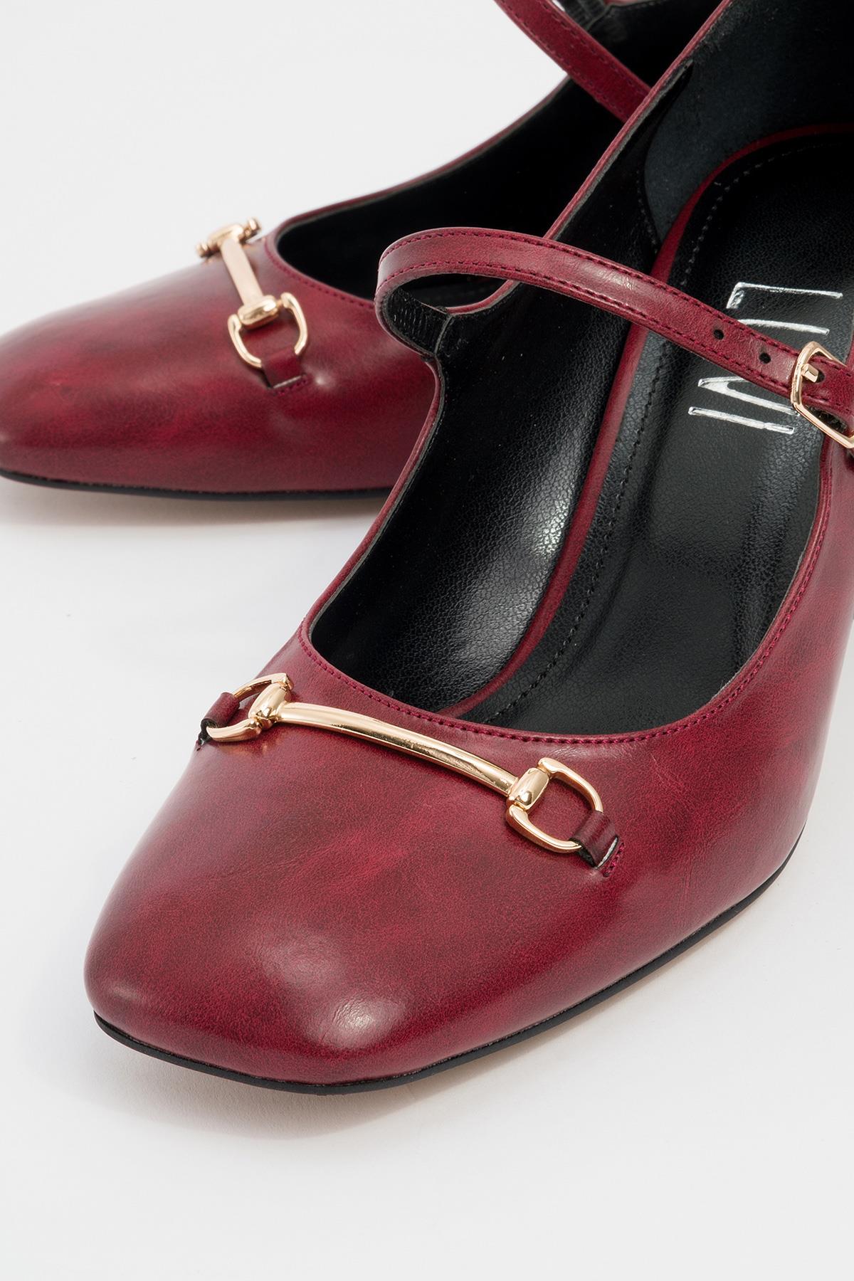 Levan - Burgundy Buckle Chunky Heel Shoe (Women)