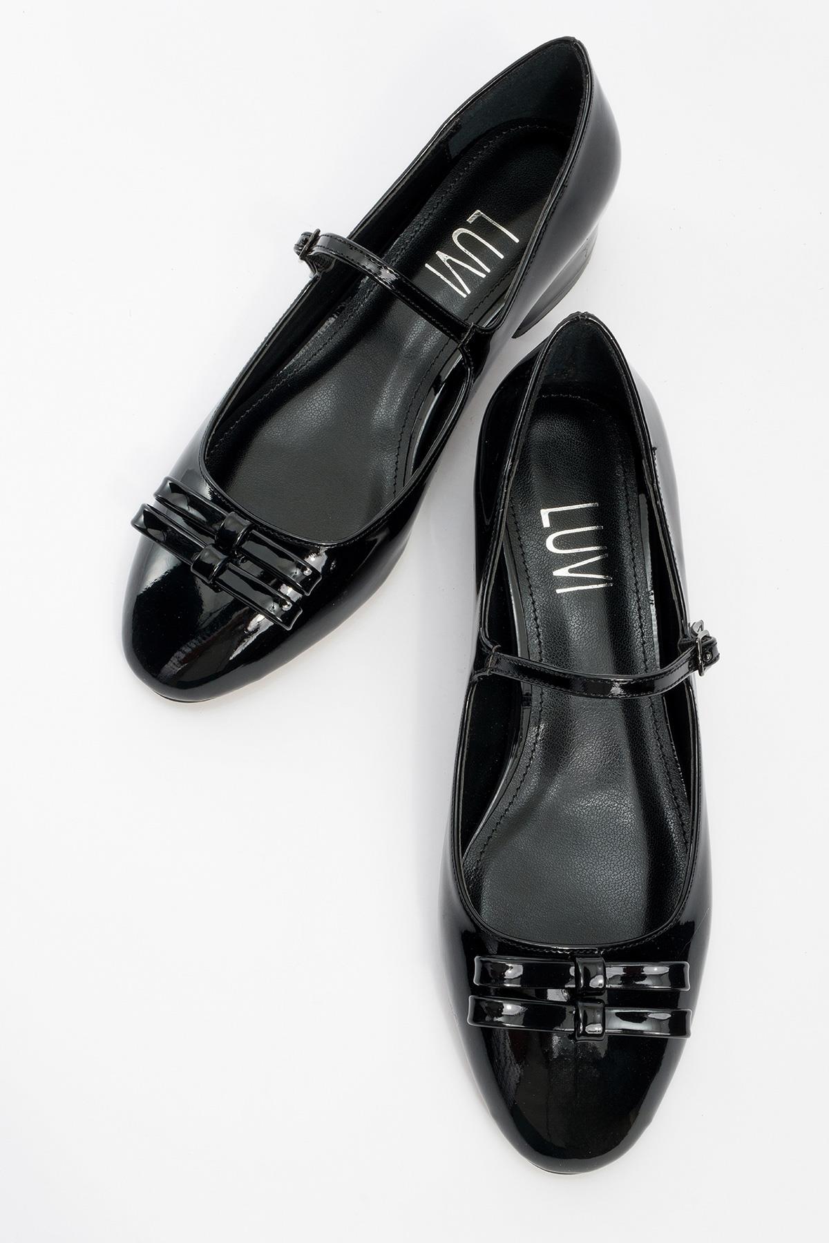 Stela - Black Patent Bow Heeled Ballet Flat (Women)