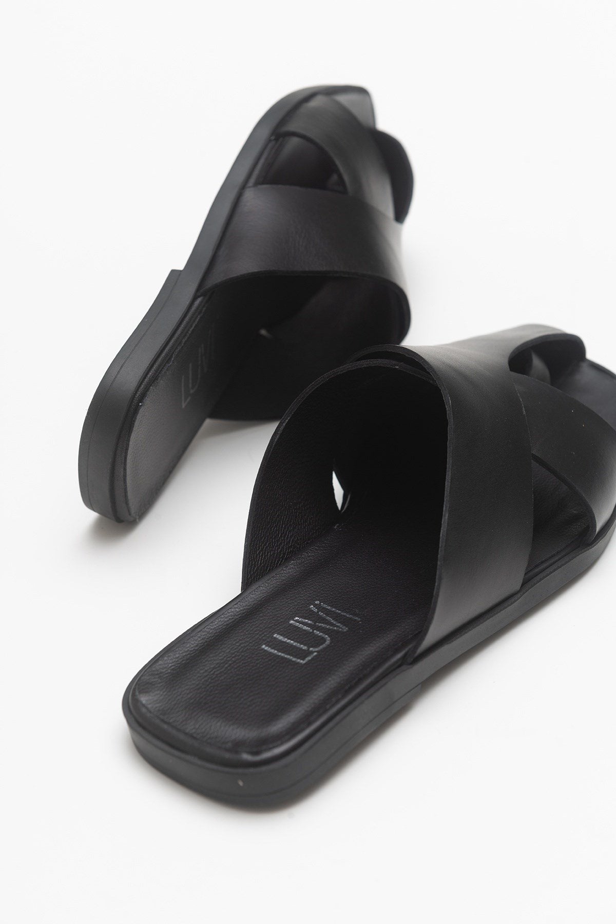 Land - Black Genuine Leather Slide (Women)