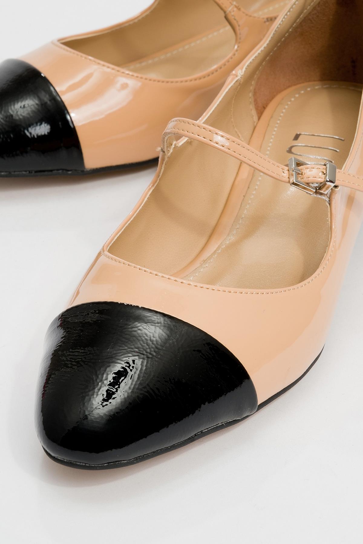 Uster - Taupe-Black Patent Low Block Heel Shoe (Women)