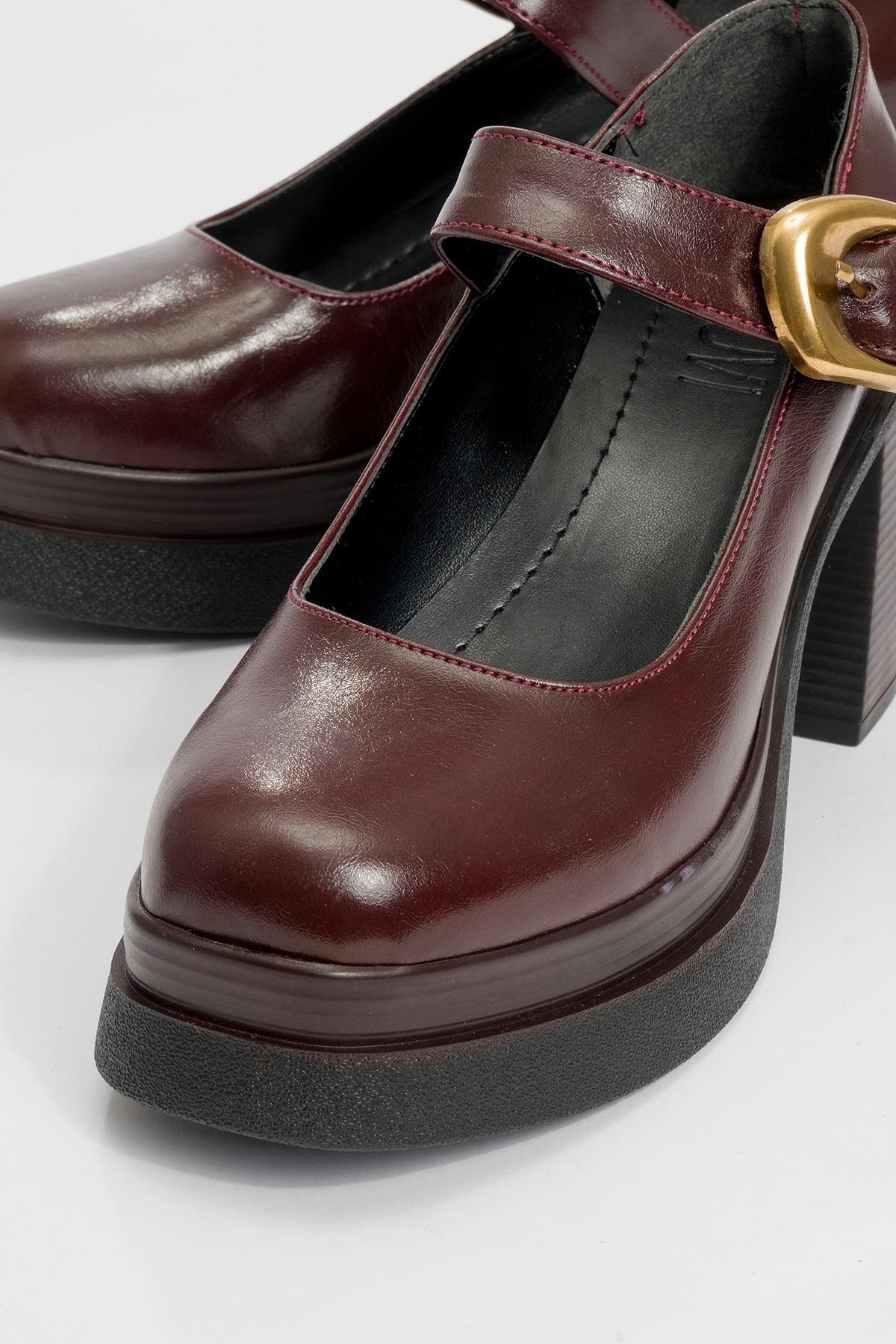 Ashes - Burgundy Gold-Buckle Platform Heel Shoe (Women)