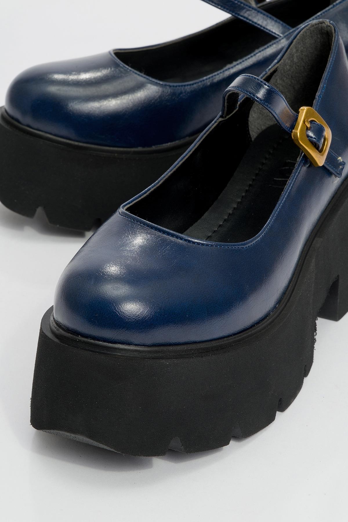 Linley Navy Platform Loafer (Women)