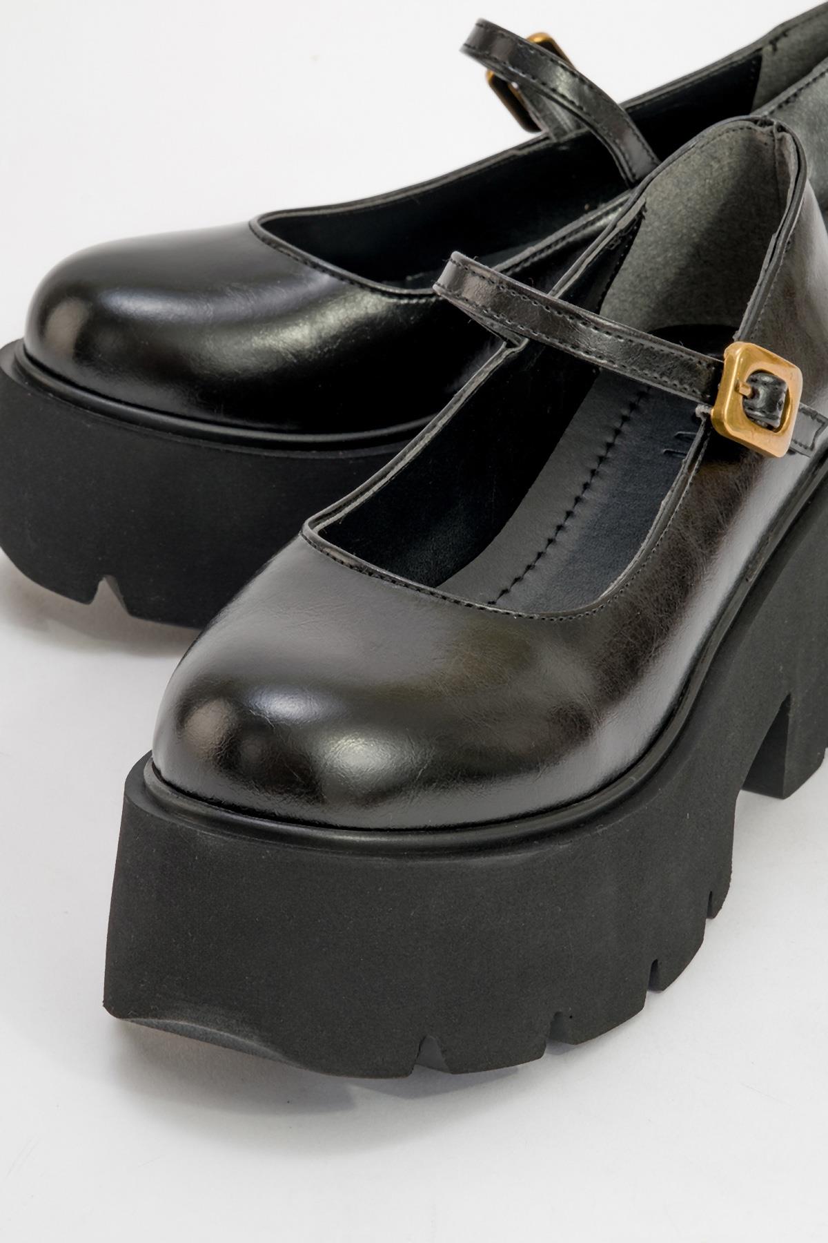 Linley Black Platform Loafer (Women)