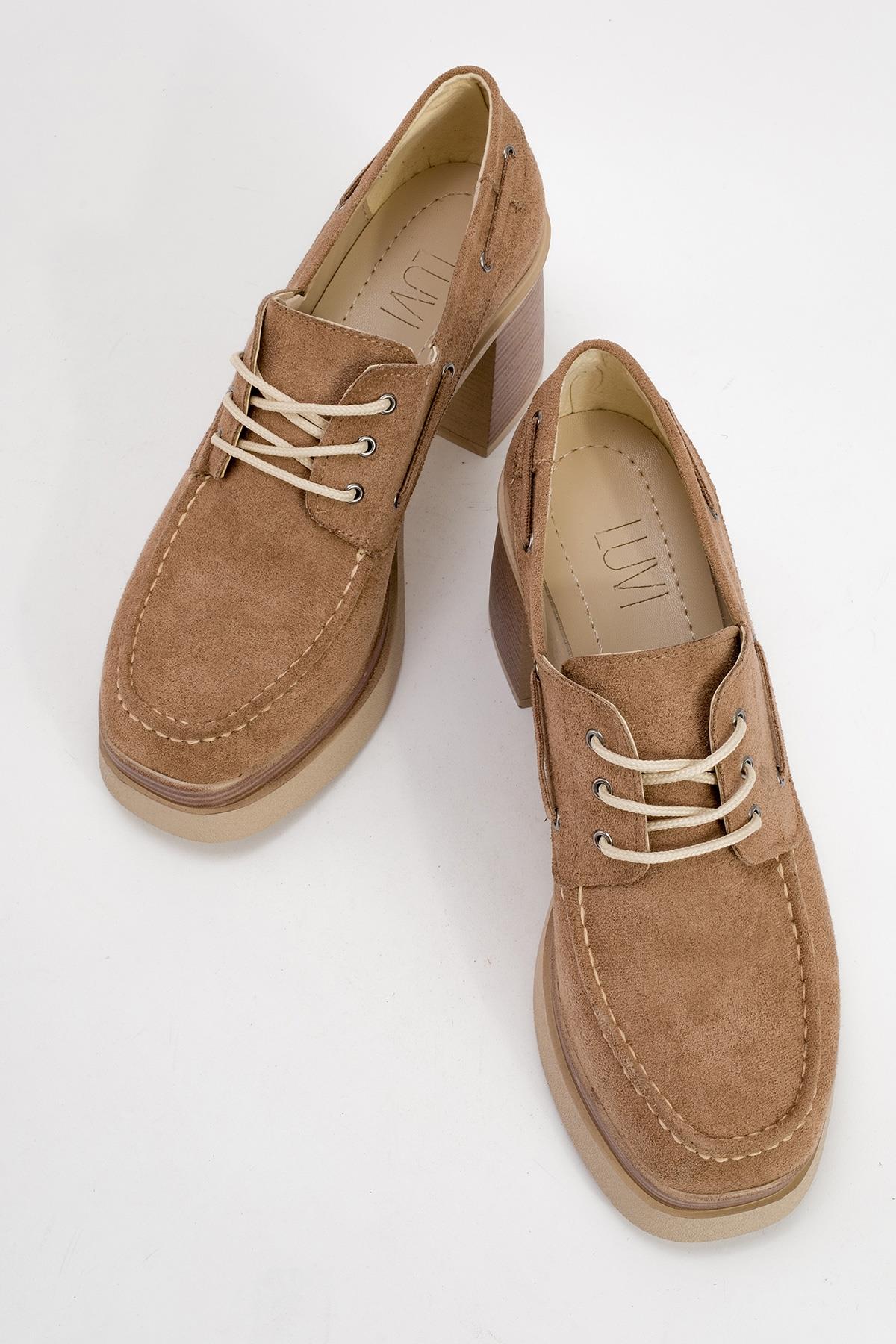 Dudley - Taupe Platform Heel Shoe (Women)