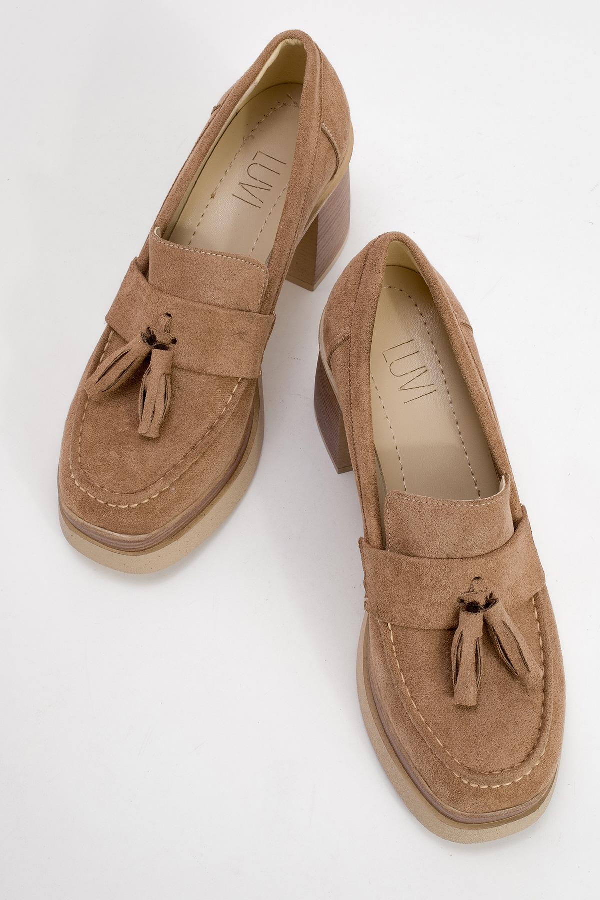 Leton - Taupe Platform Heel Shoe (Women)