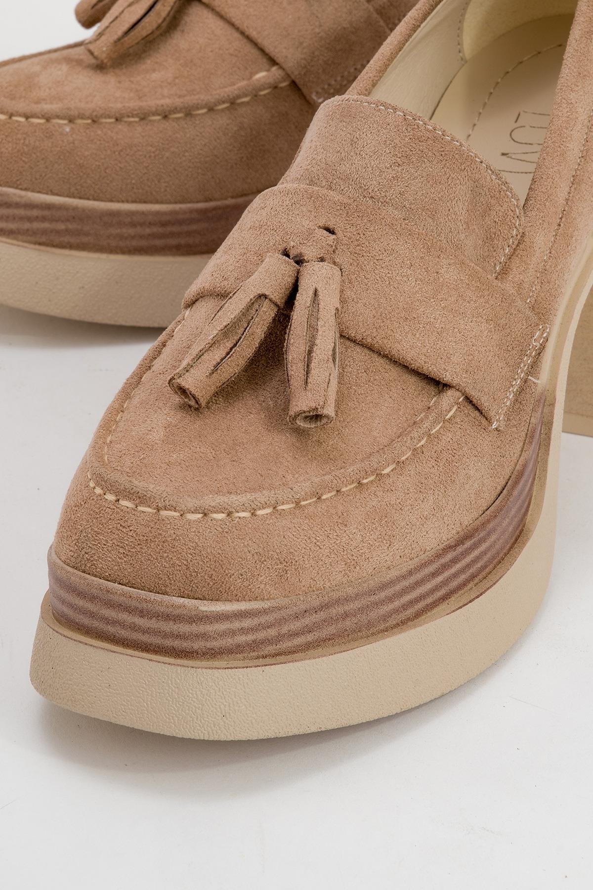 Leton - Taupe Platform Heel Shoe (Women)