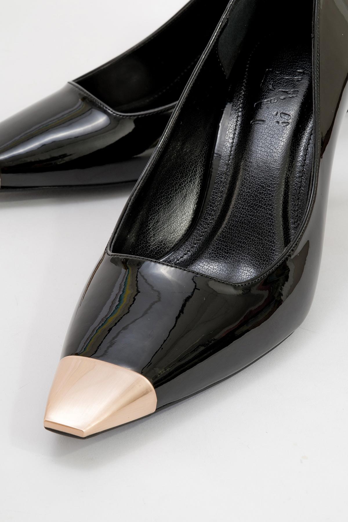 Moanda - Black Stiletto Pump (Women)