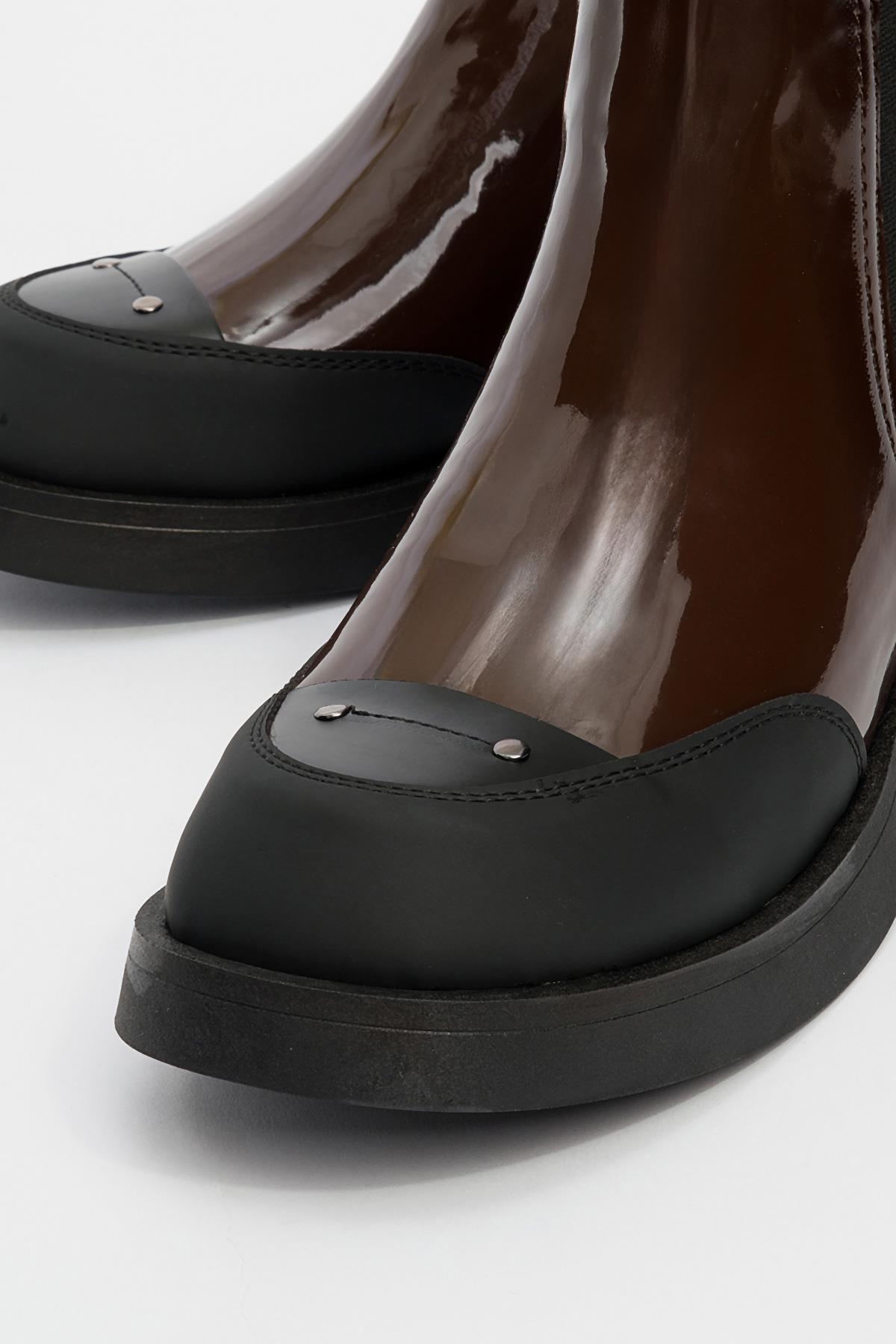 Albia - Cognac Zippered Elastic Boot (Women)