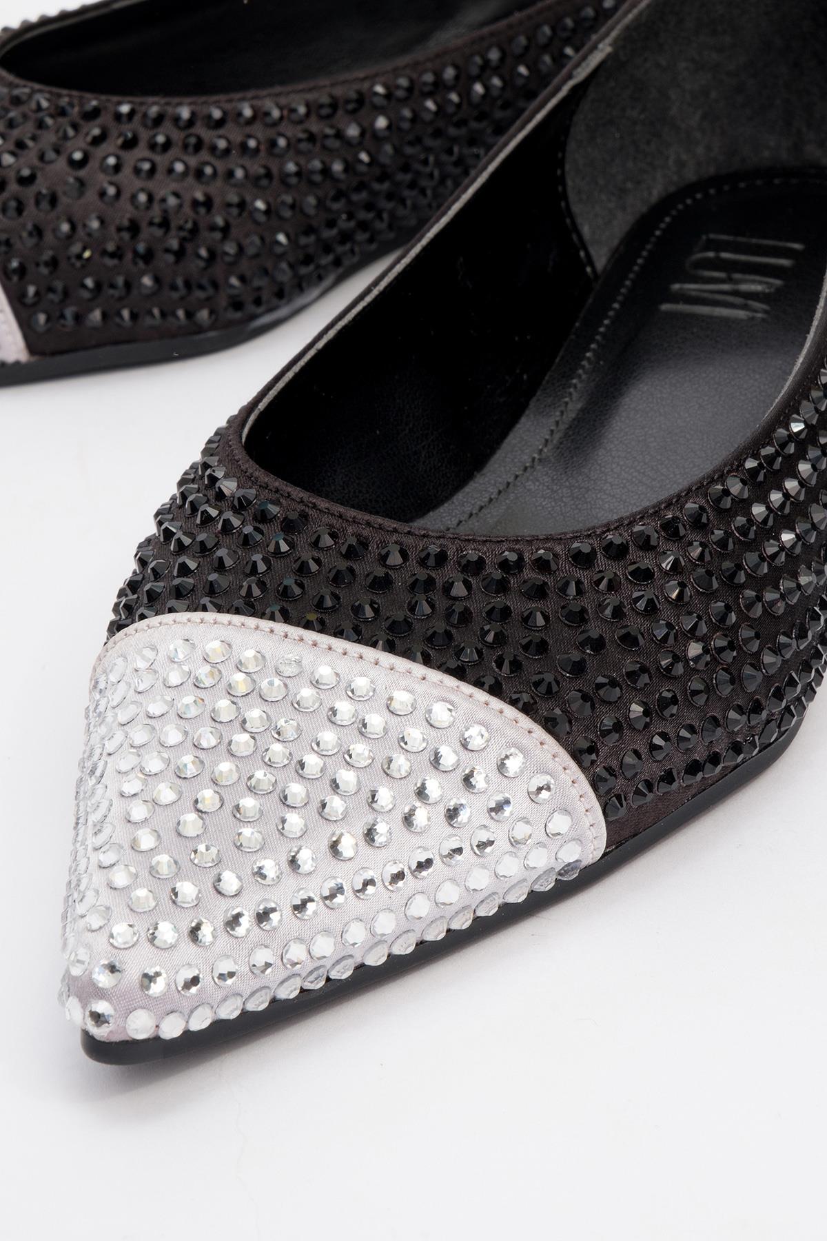 Monteria - Black Silver Ballet Flat (Women)