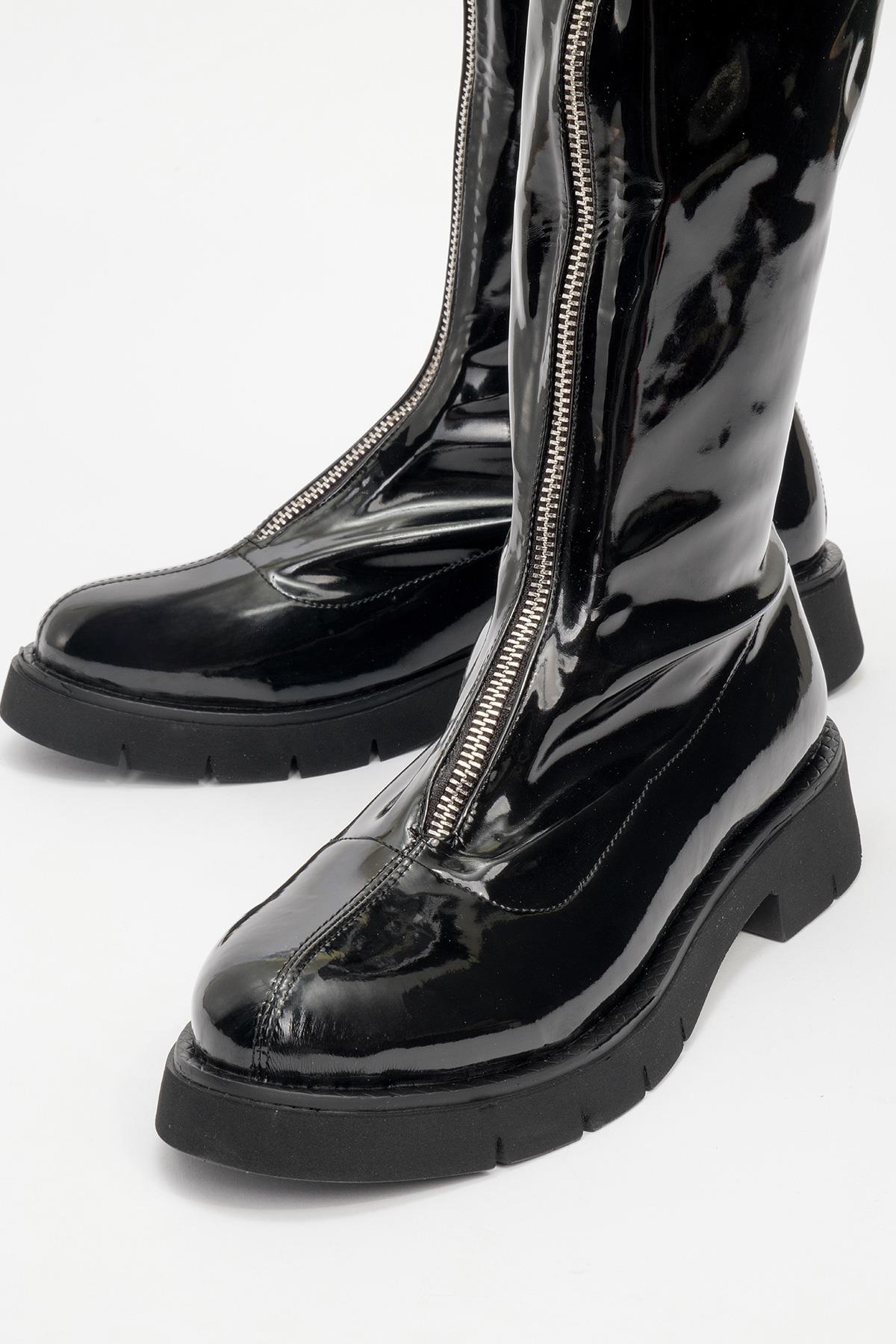 Reus - Black Patent Front-Zip Boot (Women)